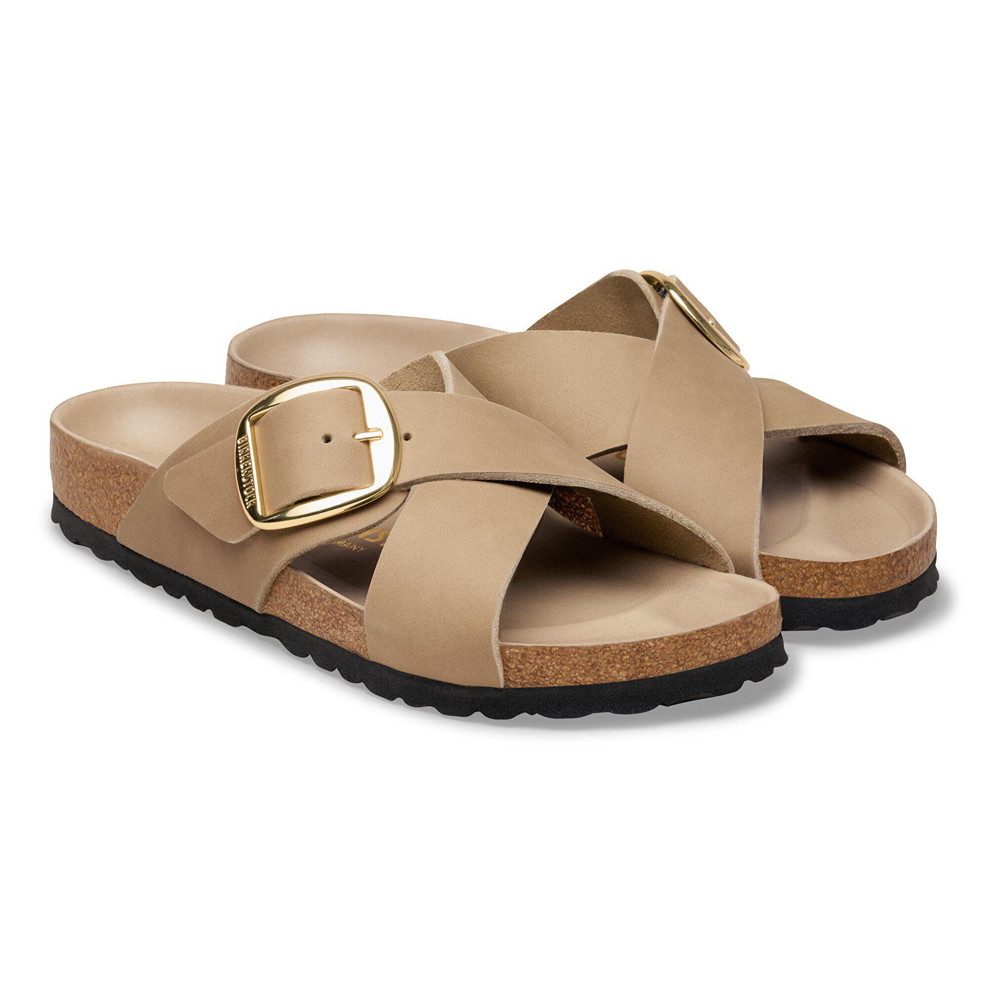 Siena Big Buckle olejowana sk&oacute;ra - shown as a pair