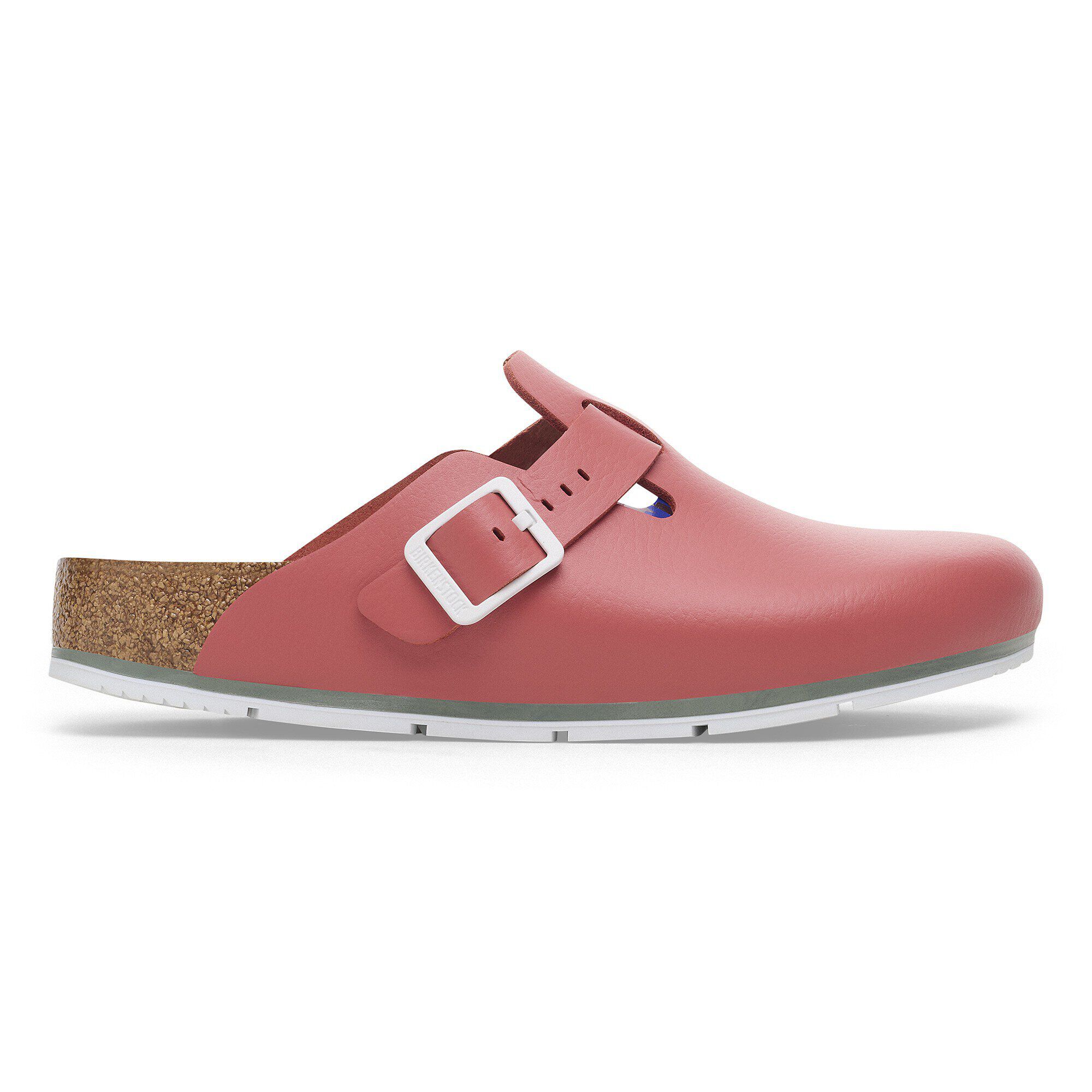 Boston PRO Natural Leather - a side view