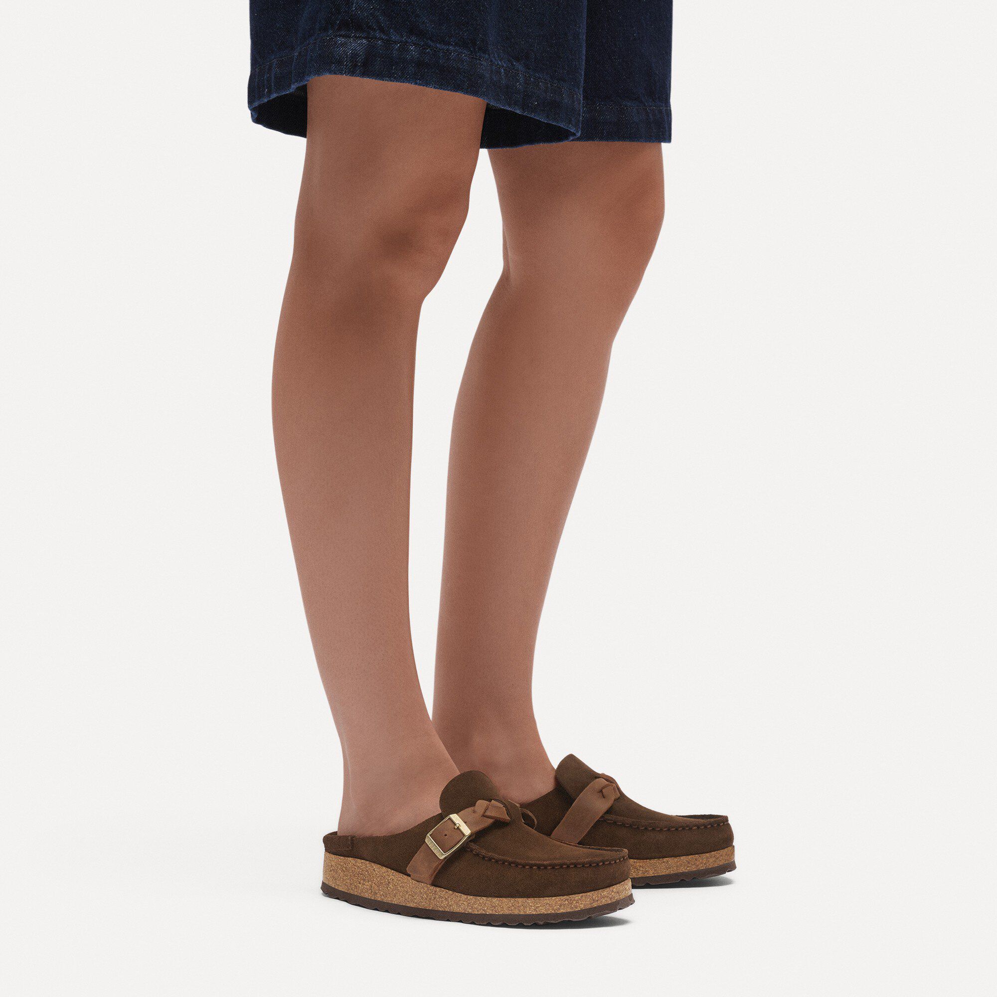 Buckley  Braided Veloursleder with a female model