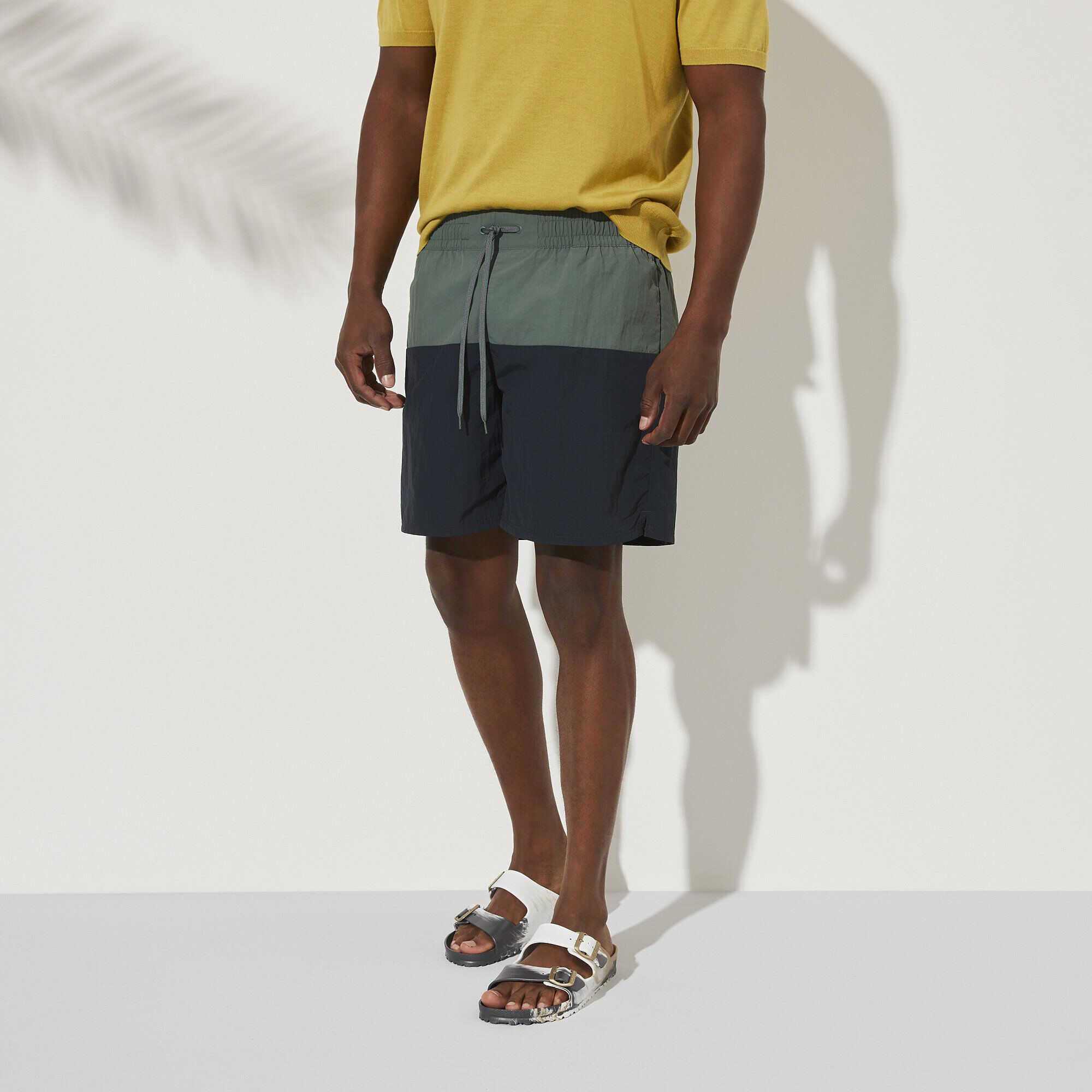 أريزونا إسنشالز ايفي