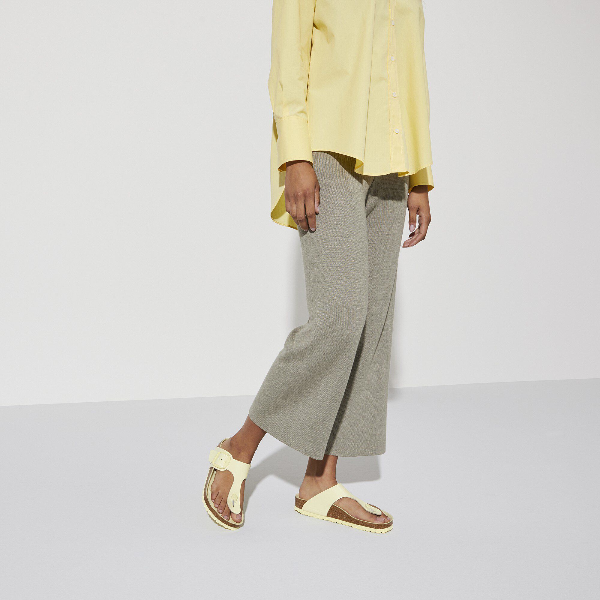 جيزة إبزيم كبير جلد طبيعي لامع