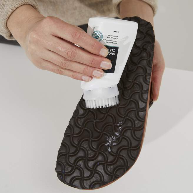 Shoe Clean With Brush 75 ml