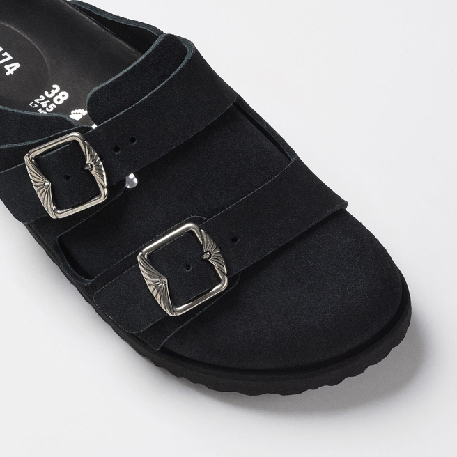 1774 222 West Suede جلد سويدي