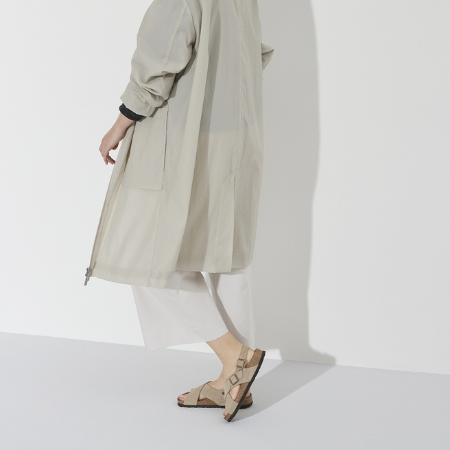 تولوم جلد سويدي