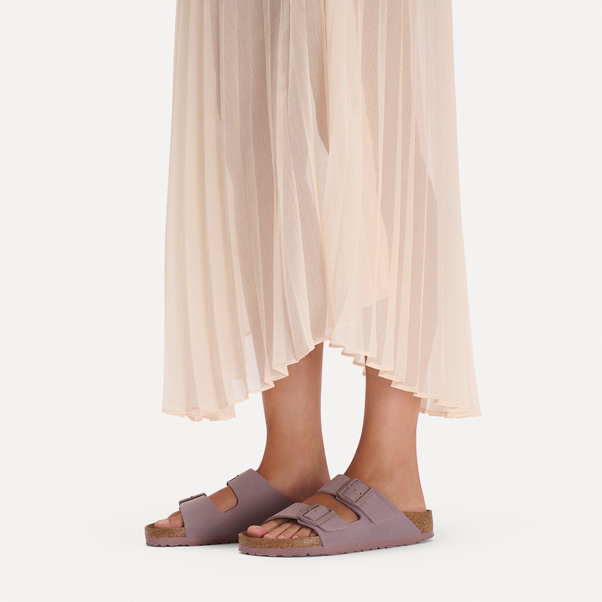 Arizona Birko-Flor Nubuk with a female model