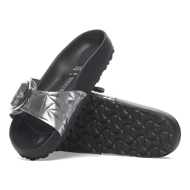 مدريد إبزيم كبير جلد طبيعي مدريد إبزيم كبير جلد طبيعي