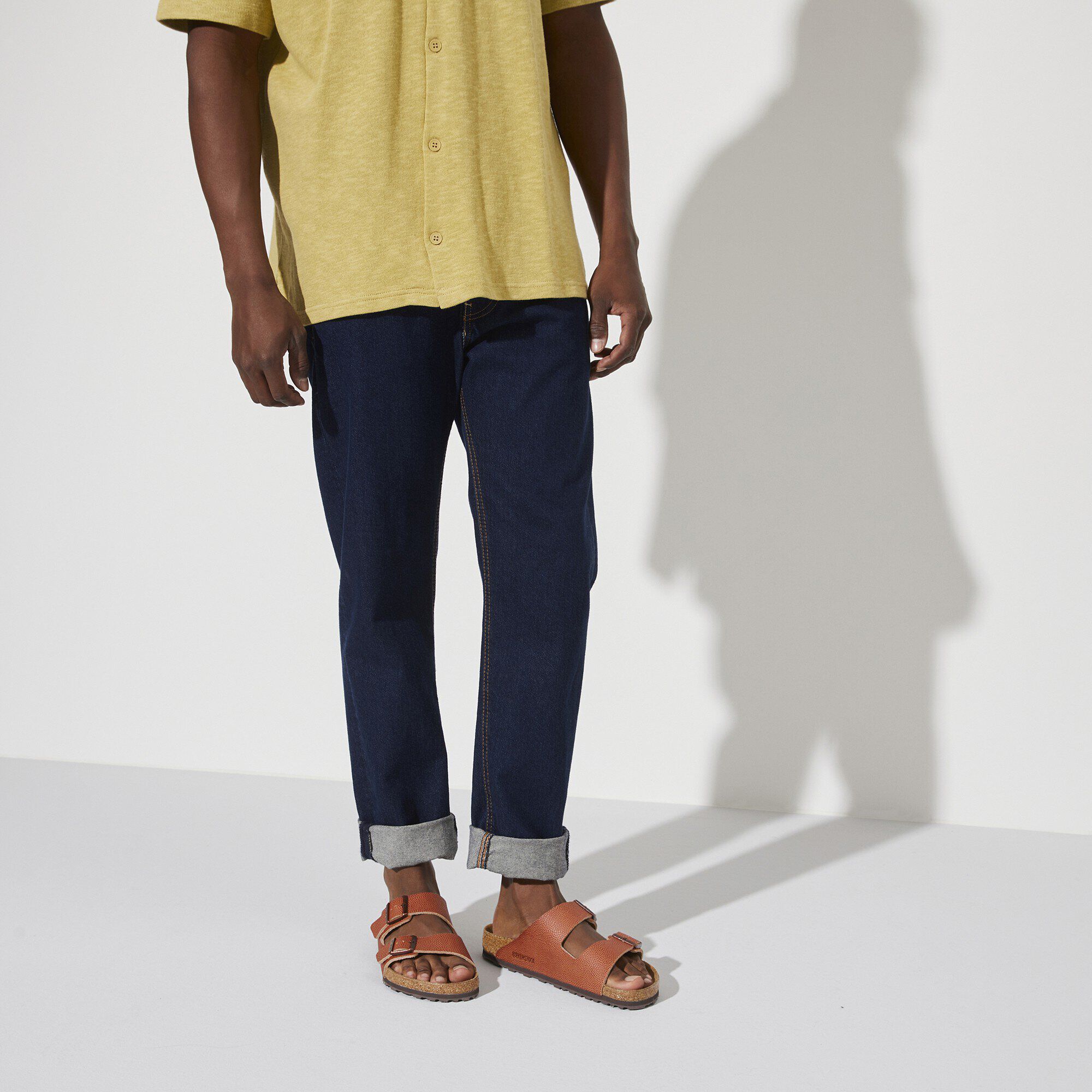 جلد حوروين طبيعي منقوش جلد حوروين طبيعي منقوش