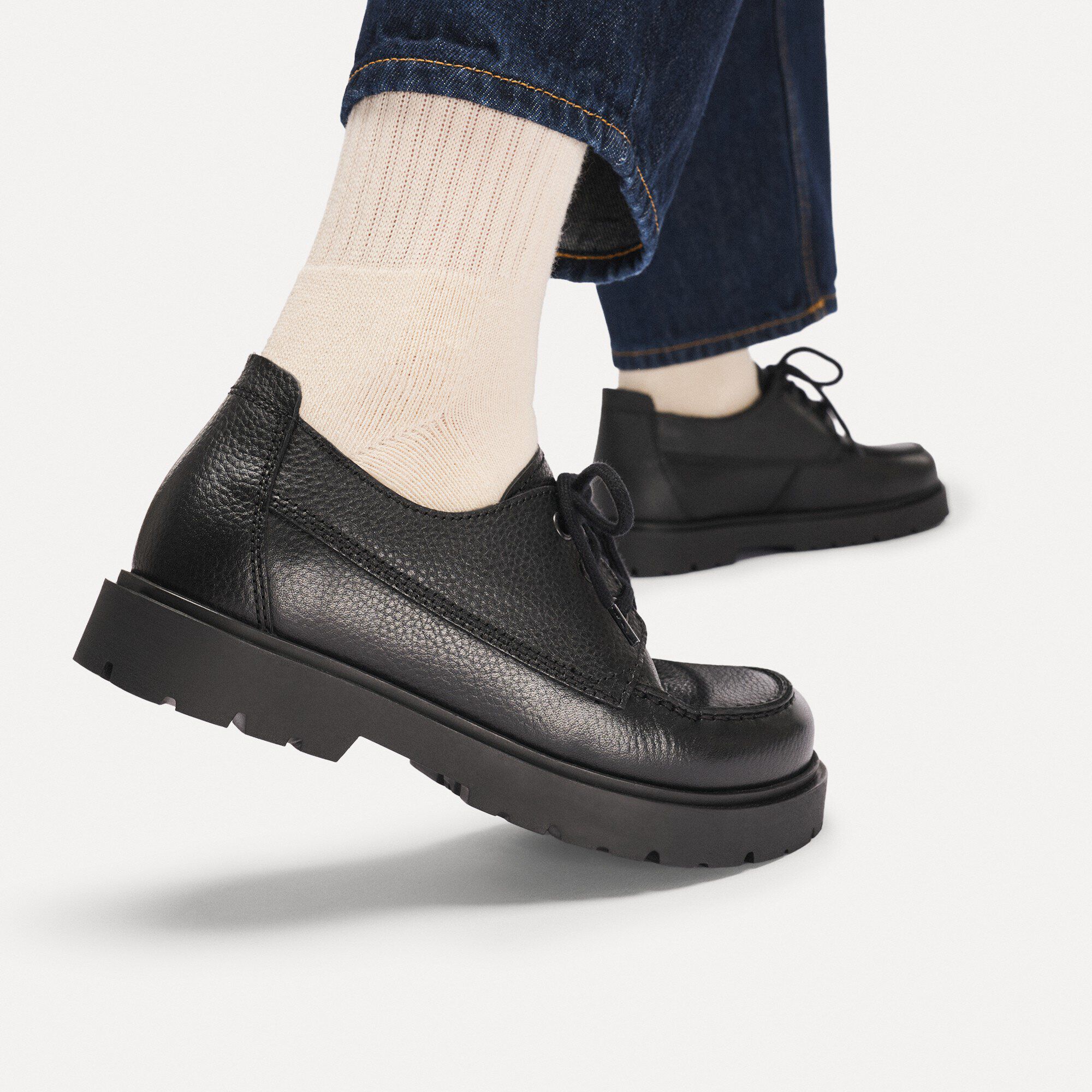 Highwood Moc Lace Low Natural Leather Close-up with a female model