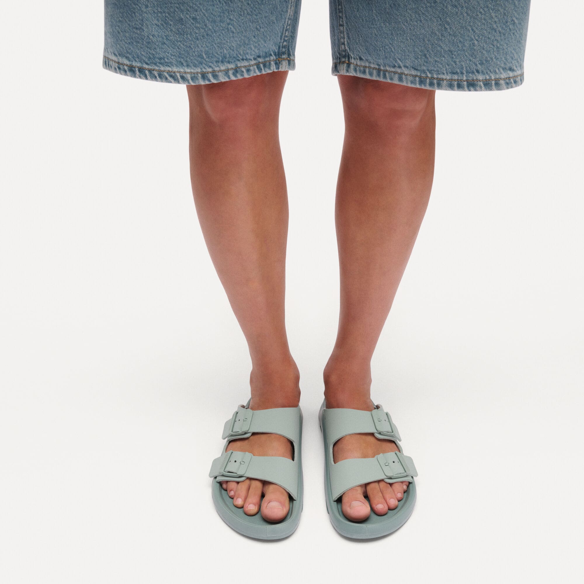 Mogami Terra Stealth Birko-Flor Close-up with a male model