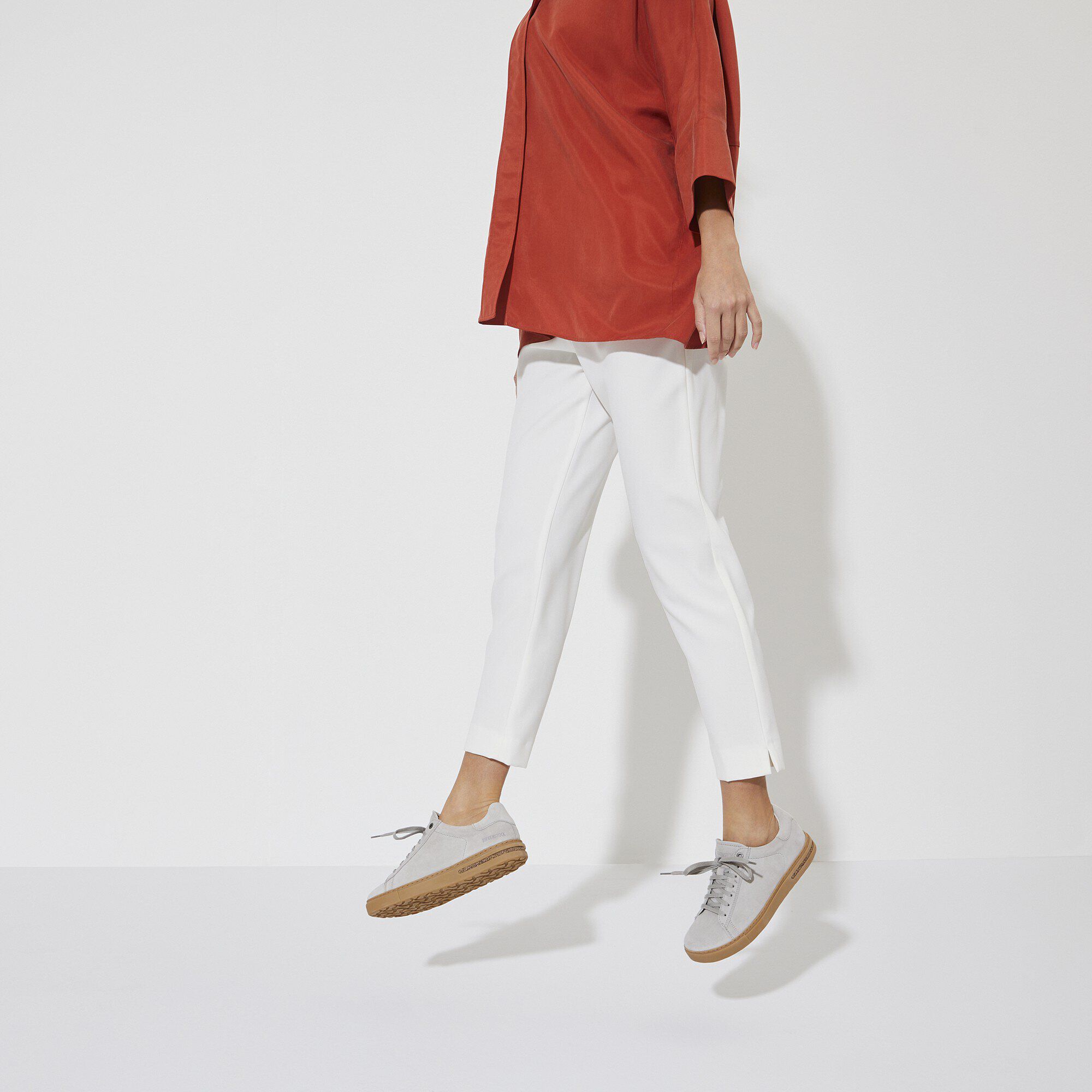 بيند لو منخفض جلد سويدي