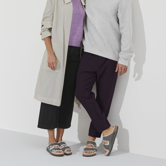 أريزونا شيرلينغ جلد معزز بالزيوت مزخرف أريزونا شيرلينغ جلد معزز بالزيوت مزخرف