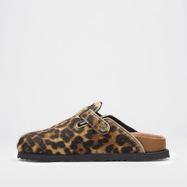 1774 Boston جلد البقر 1774 Boston جلد البقر