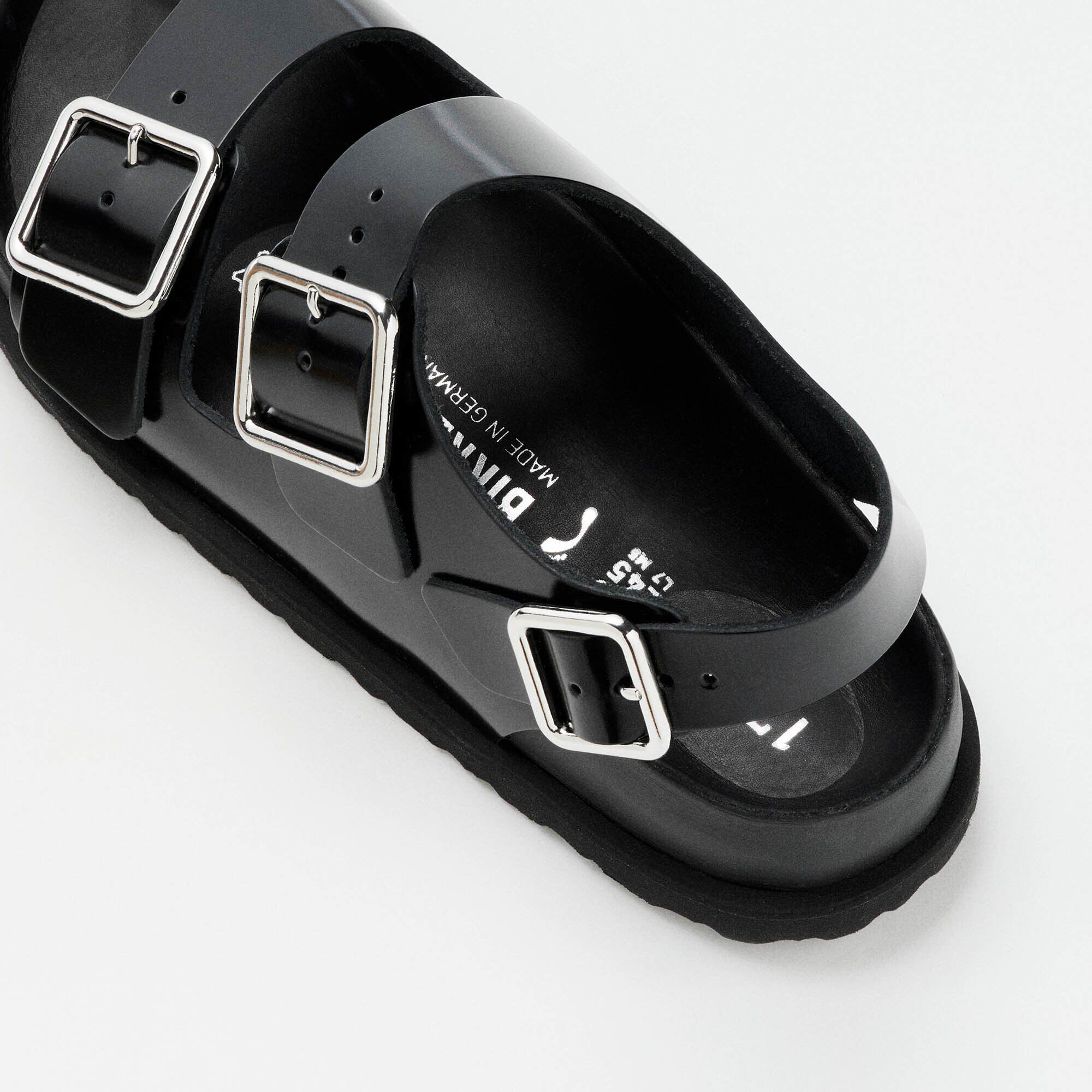   with outer sole details