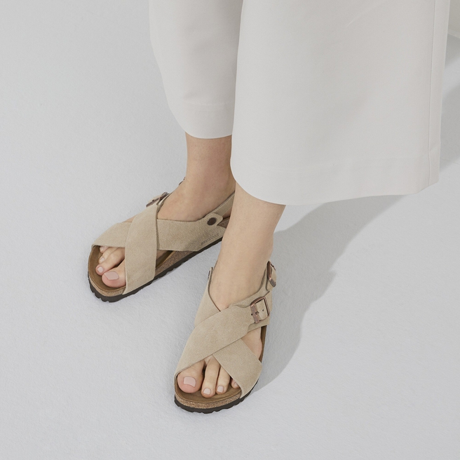 تولوم جلد سويدي