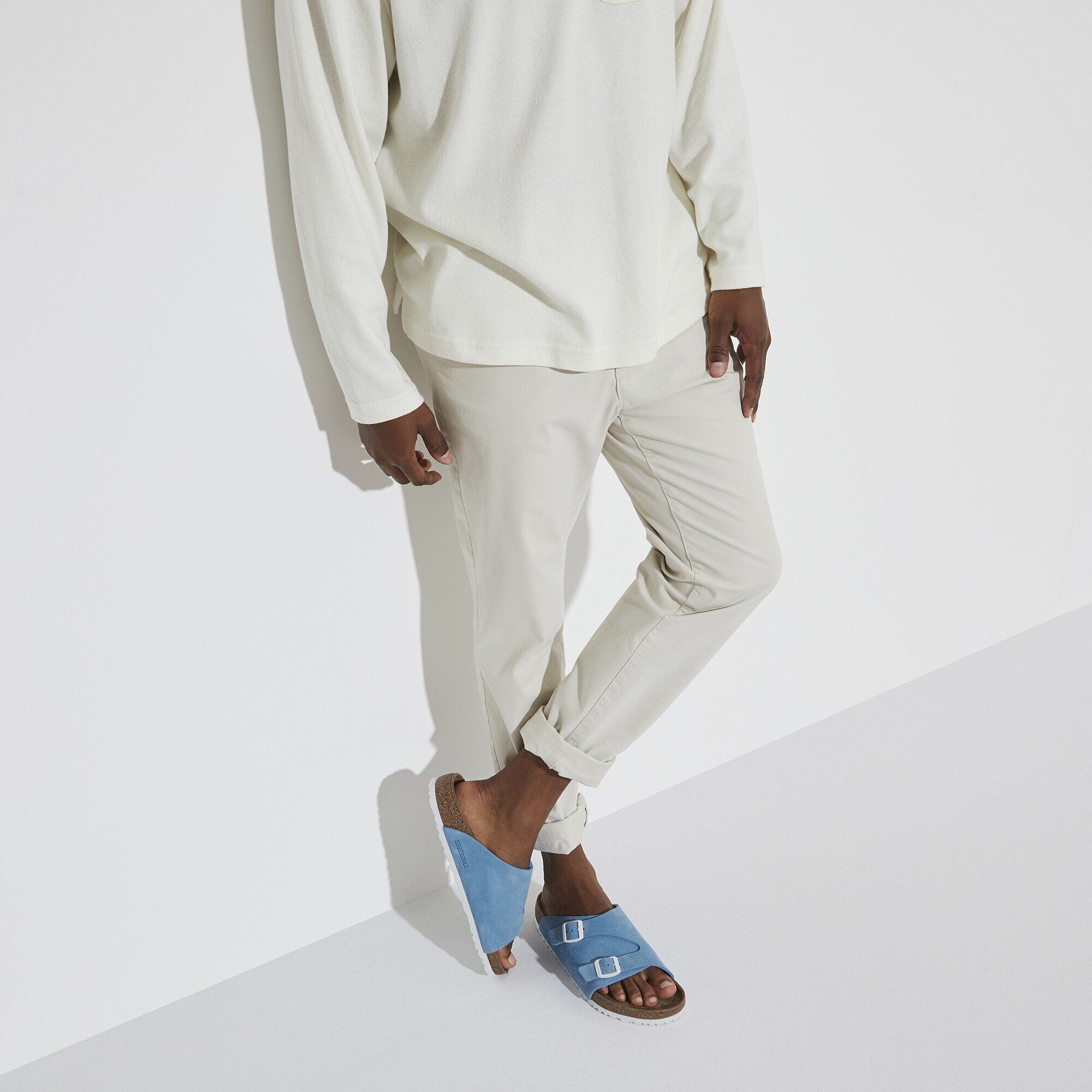 زيوريخ جلد سويدي