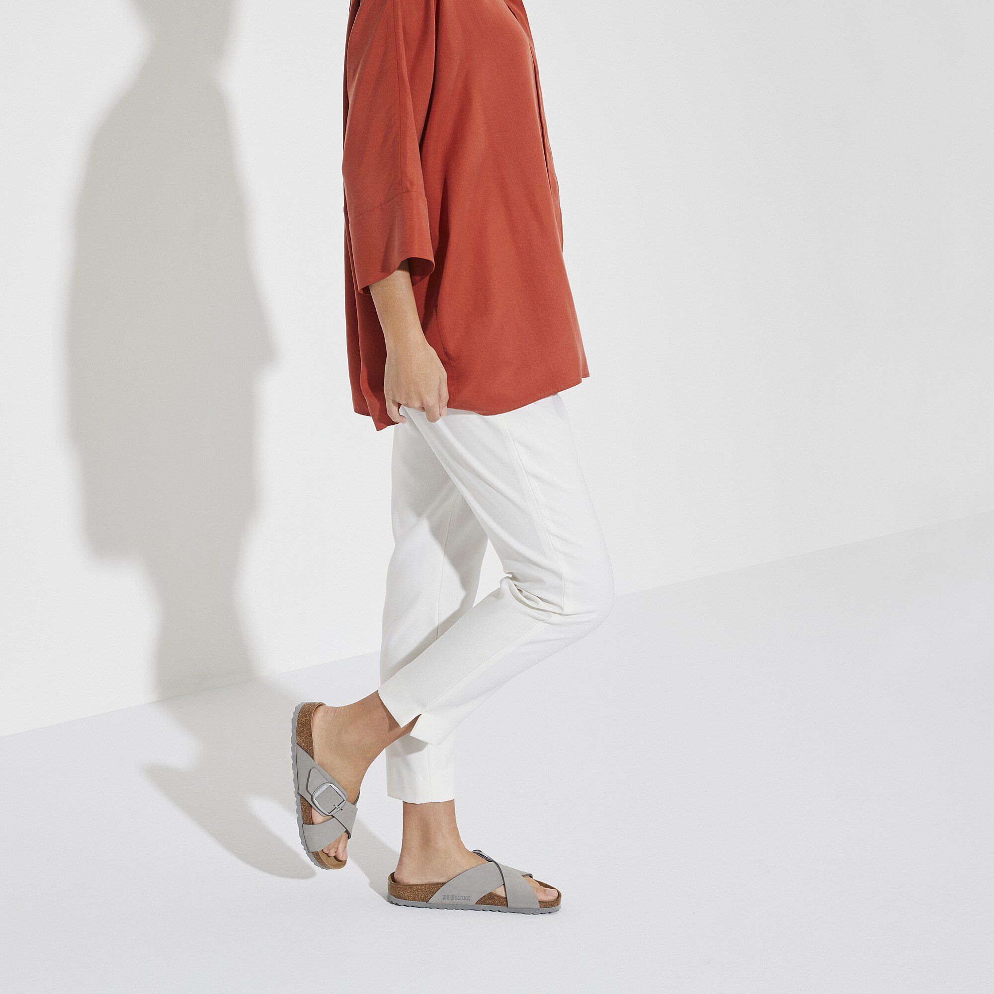 سيينا إبزيم كبير جلد النوبوك