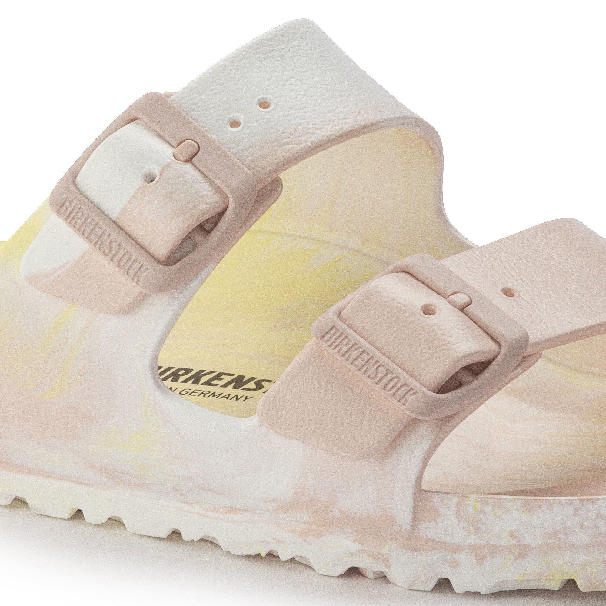 أريزونا إسنشالز ايفي