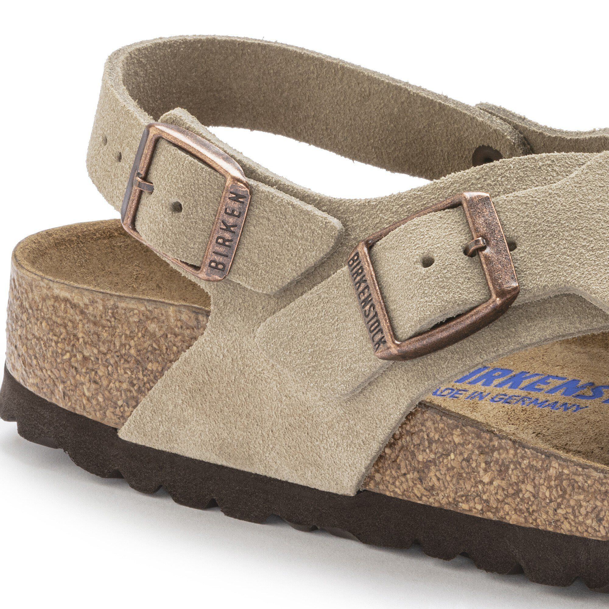 تولوم جلد سويدي