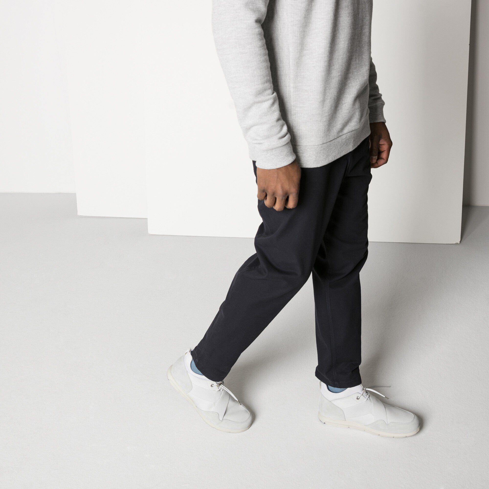 Ames Men/アムス M ナチュラルレザー/スエードレザー Close-up with a male model