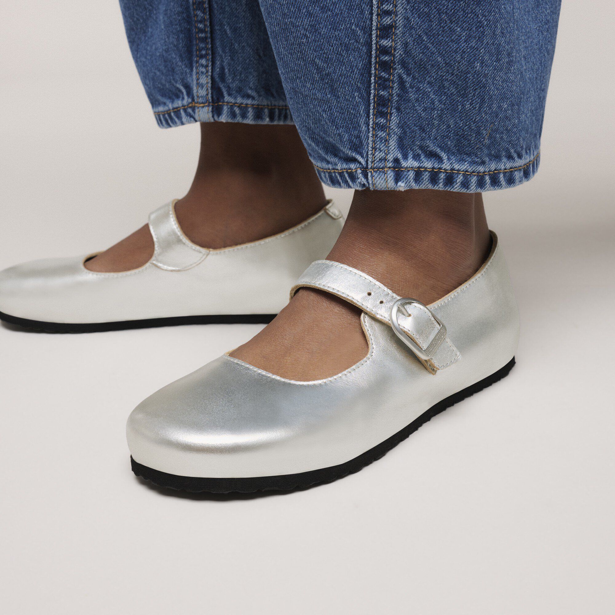   Close-up with a female model