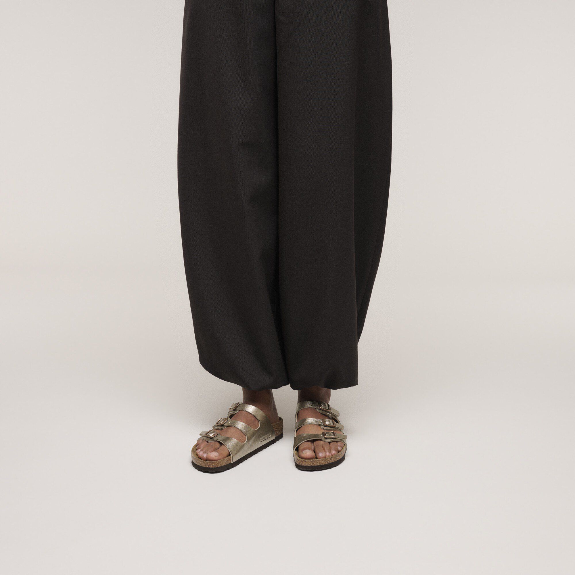 Florida BS Birko-Flor with a female model