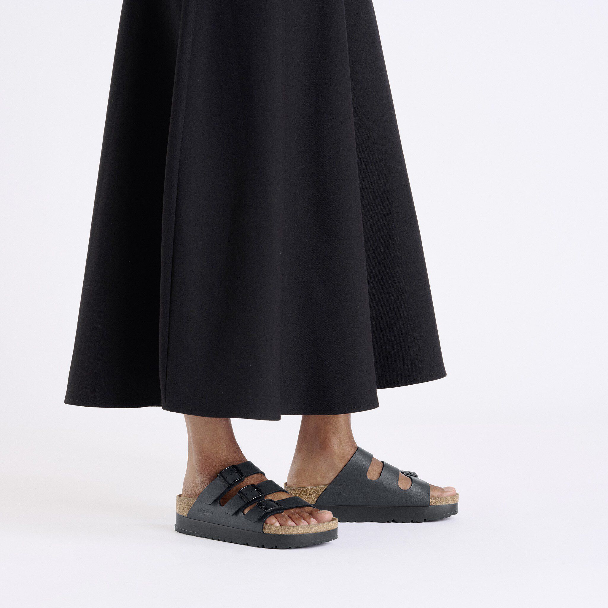 Florida Flex Platform Birko-Flor with a female model