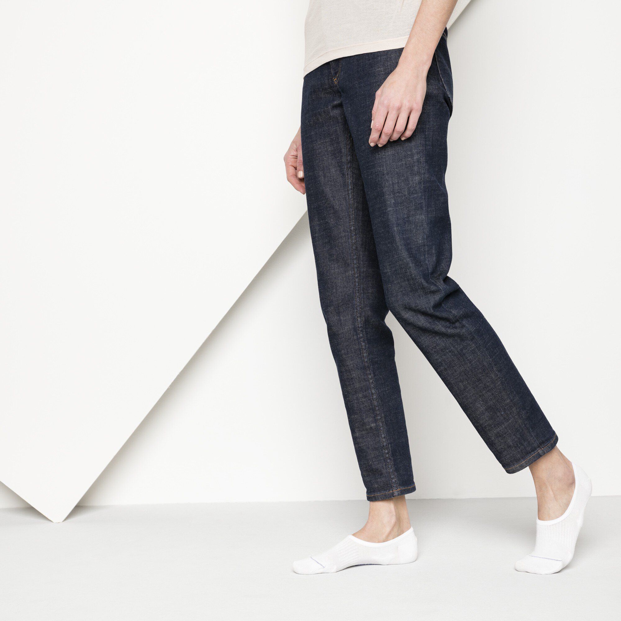 Cotton Sole Invisible Women/コットンソール インビジブル W コットン/ナイロン/ポリウレタン with a female model