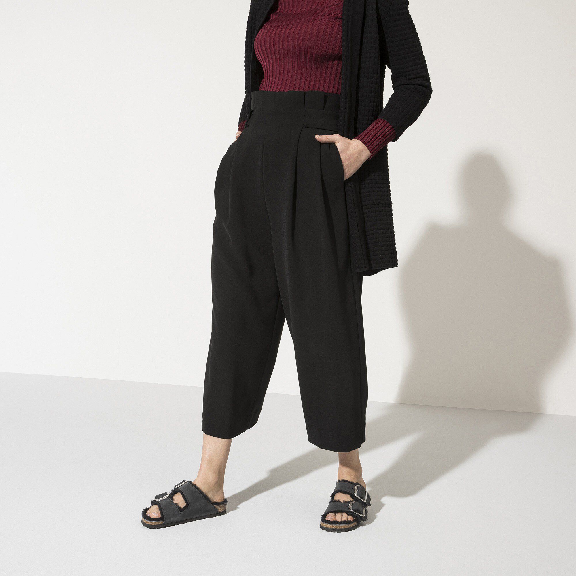 Arizona Big Buckle Shearling Natural Leather Oiled with a female model