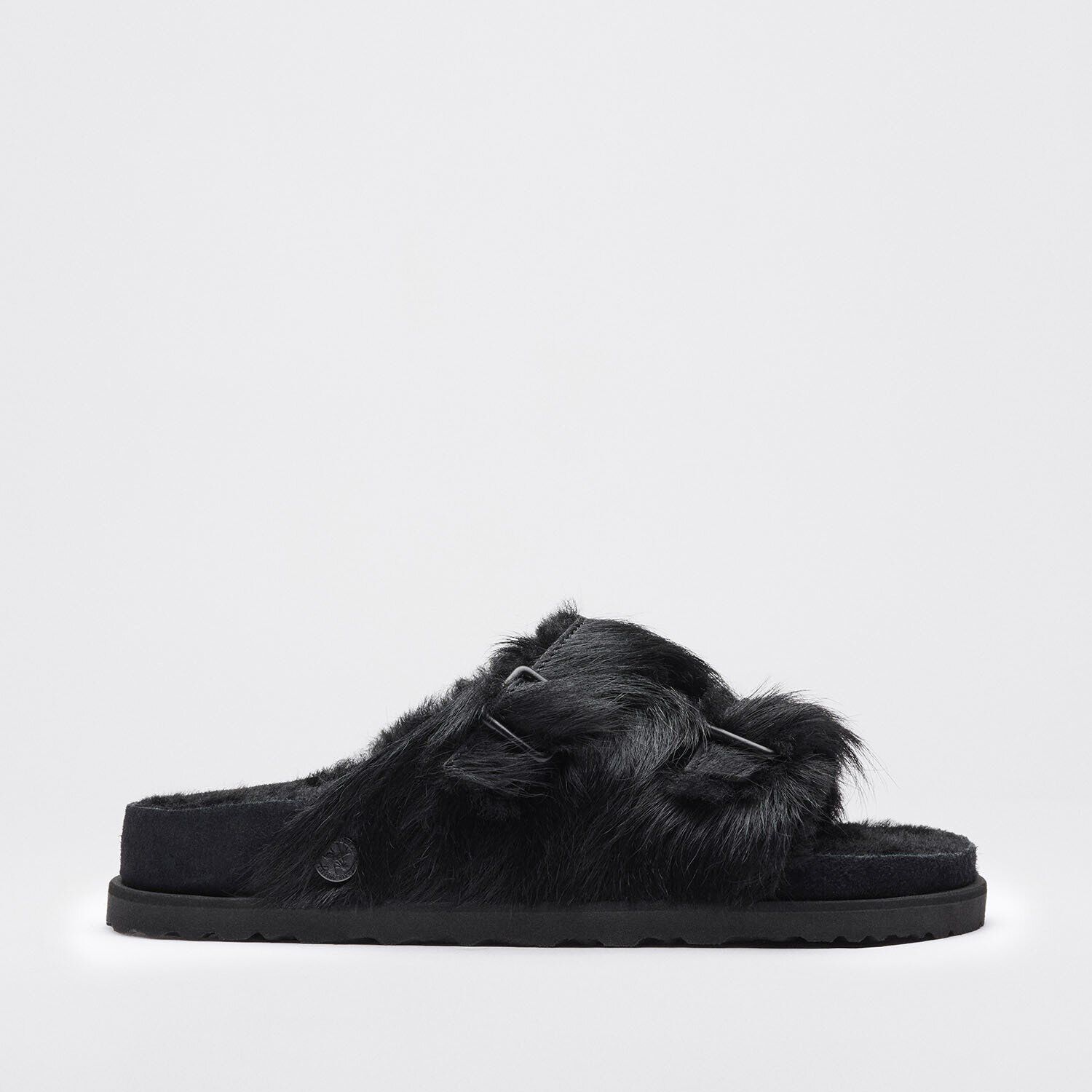 1774 Z&uuml;rich Pony Shearling Fur - a side view