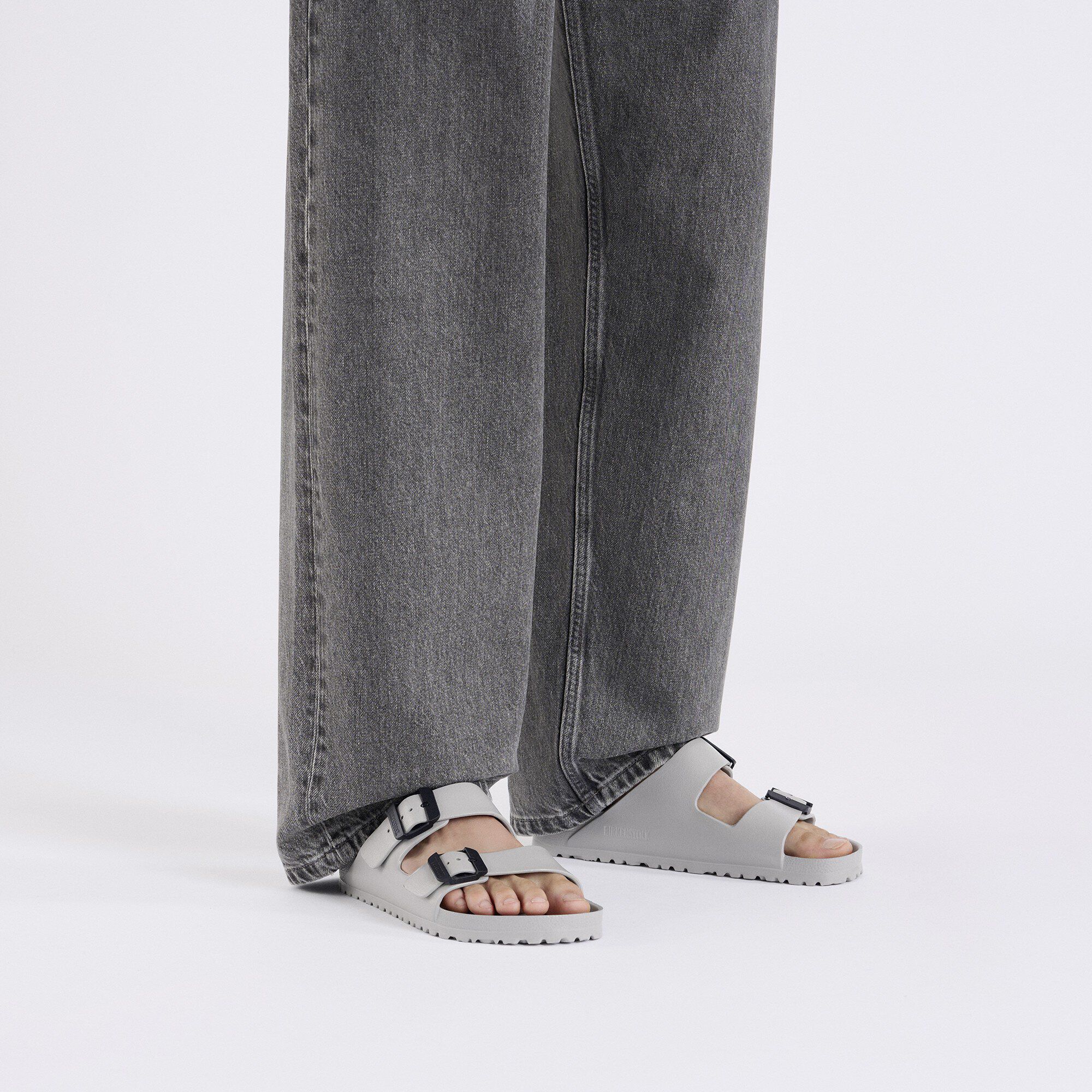 Arizona Stealth Buckle EVA with a male model