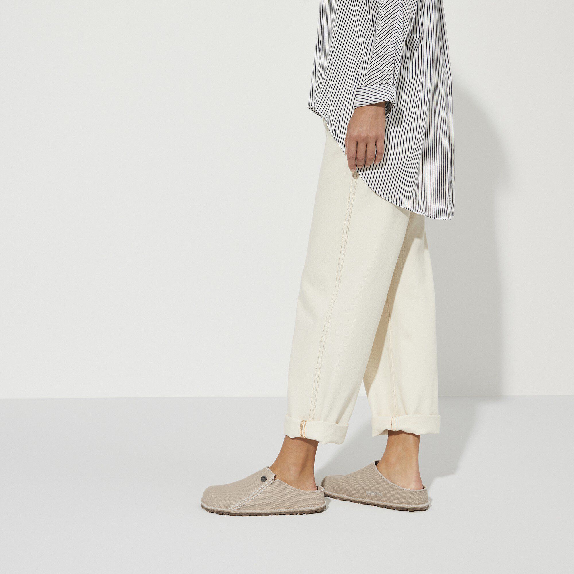 Zermatt Premium Textile with a female model