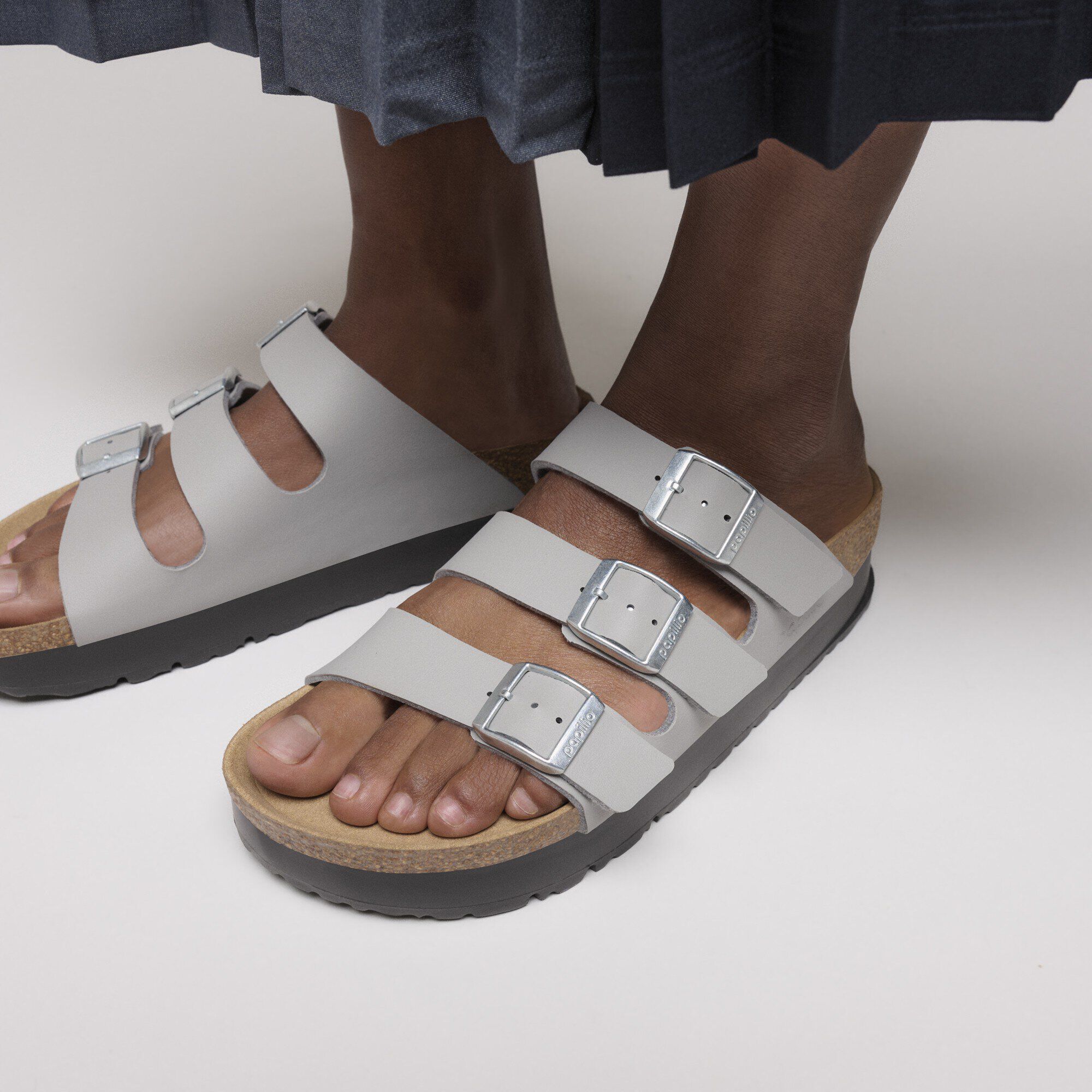 Florida Flex Platform Birko-Flor Close-up with a female model