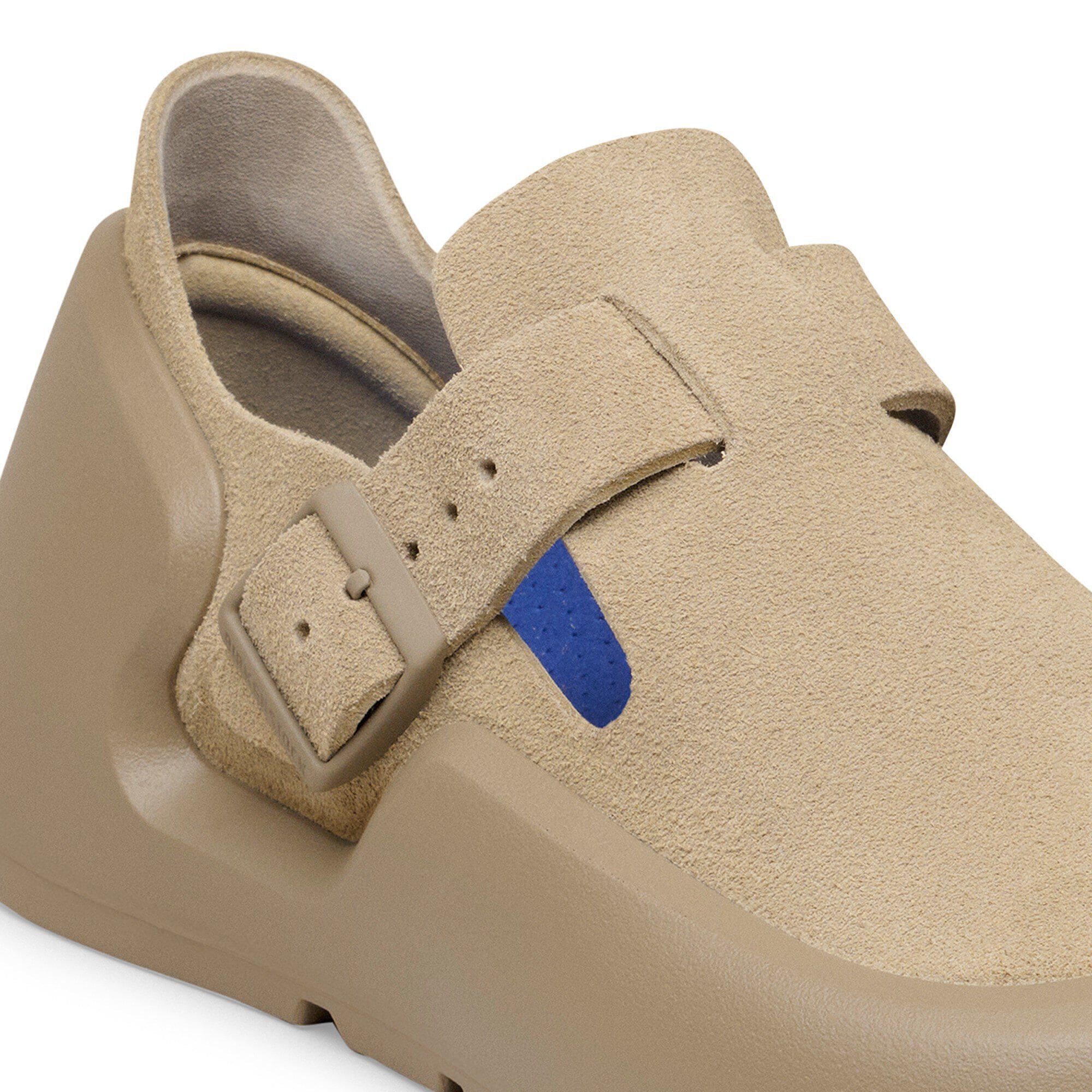 Reykjavik / レイキャビック」（ヌバックレザー、Triple Taupe