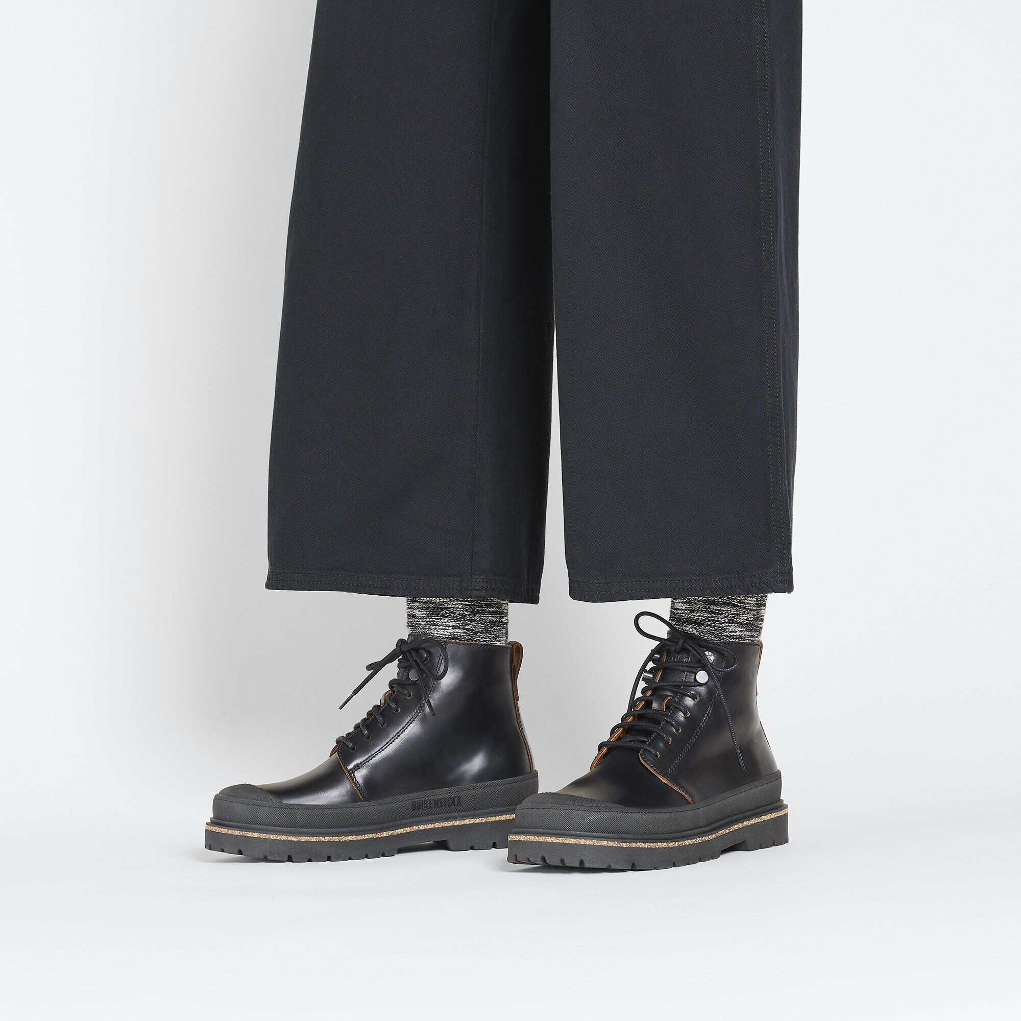 Prescott Women Waxy Leather with a female model