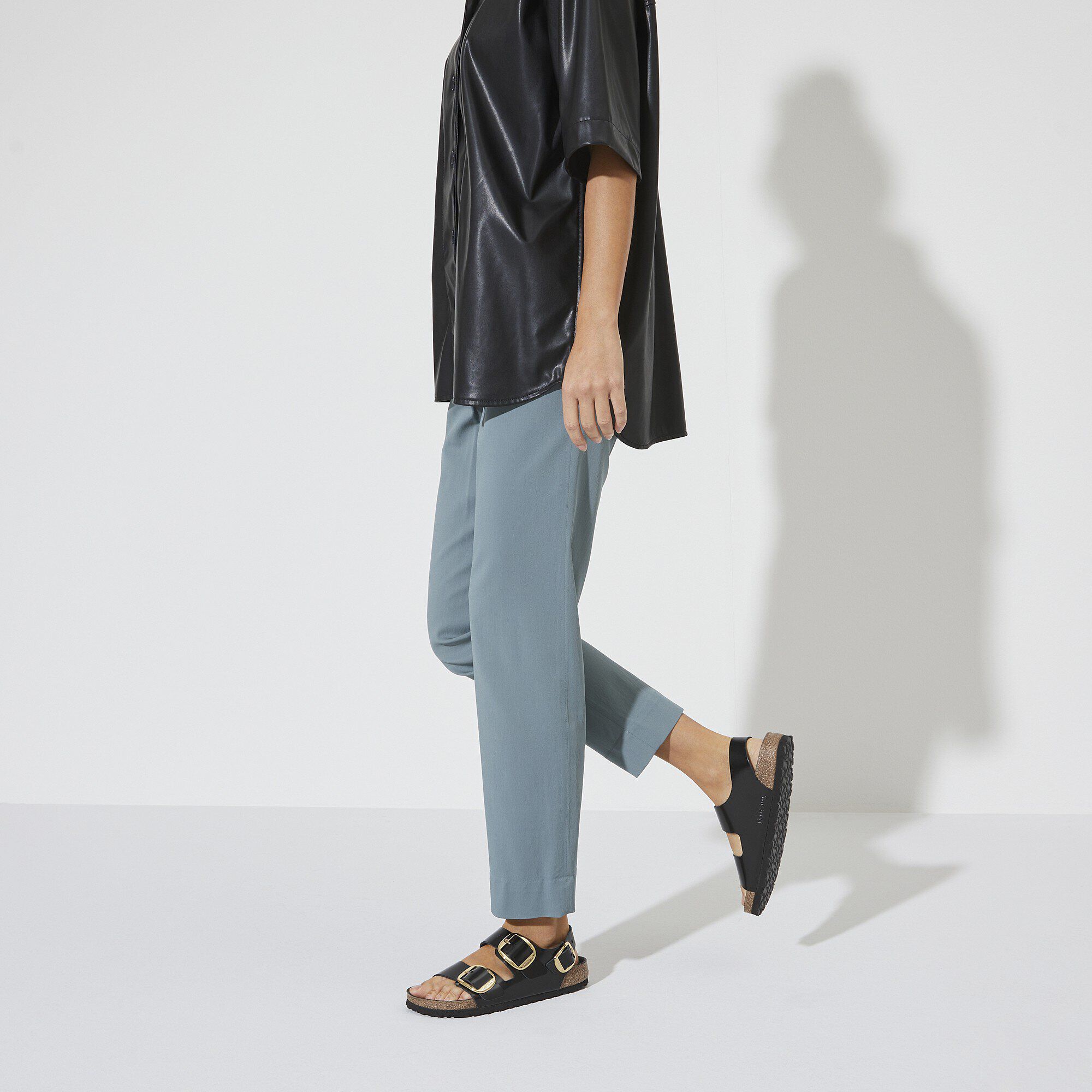 Milano Big Buckle Natural Leather Patent with a female model