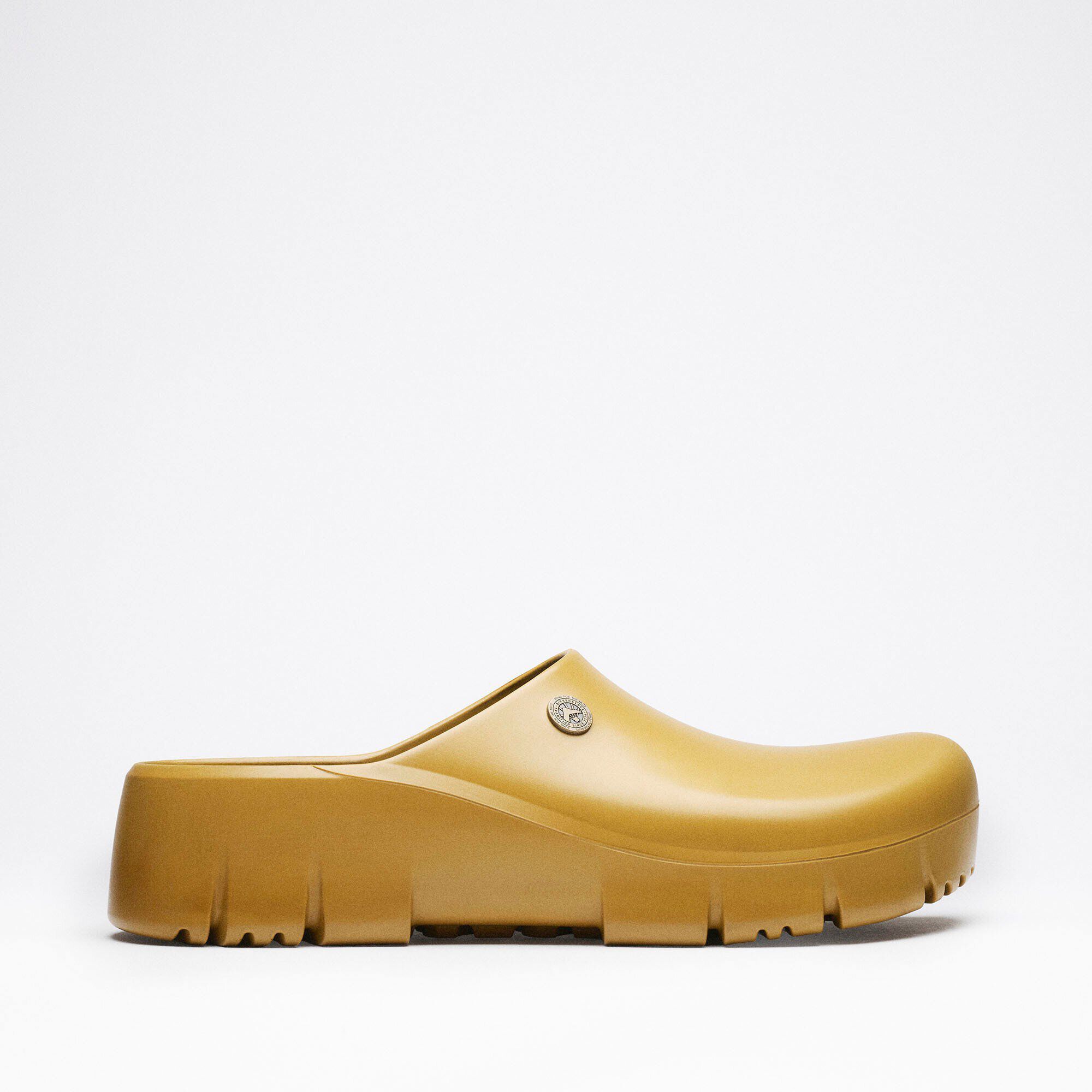 Superbirki 2.0 "The Gardener" ポリウレタン - a side view