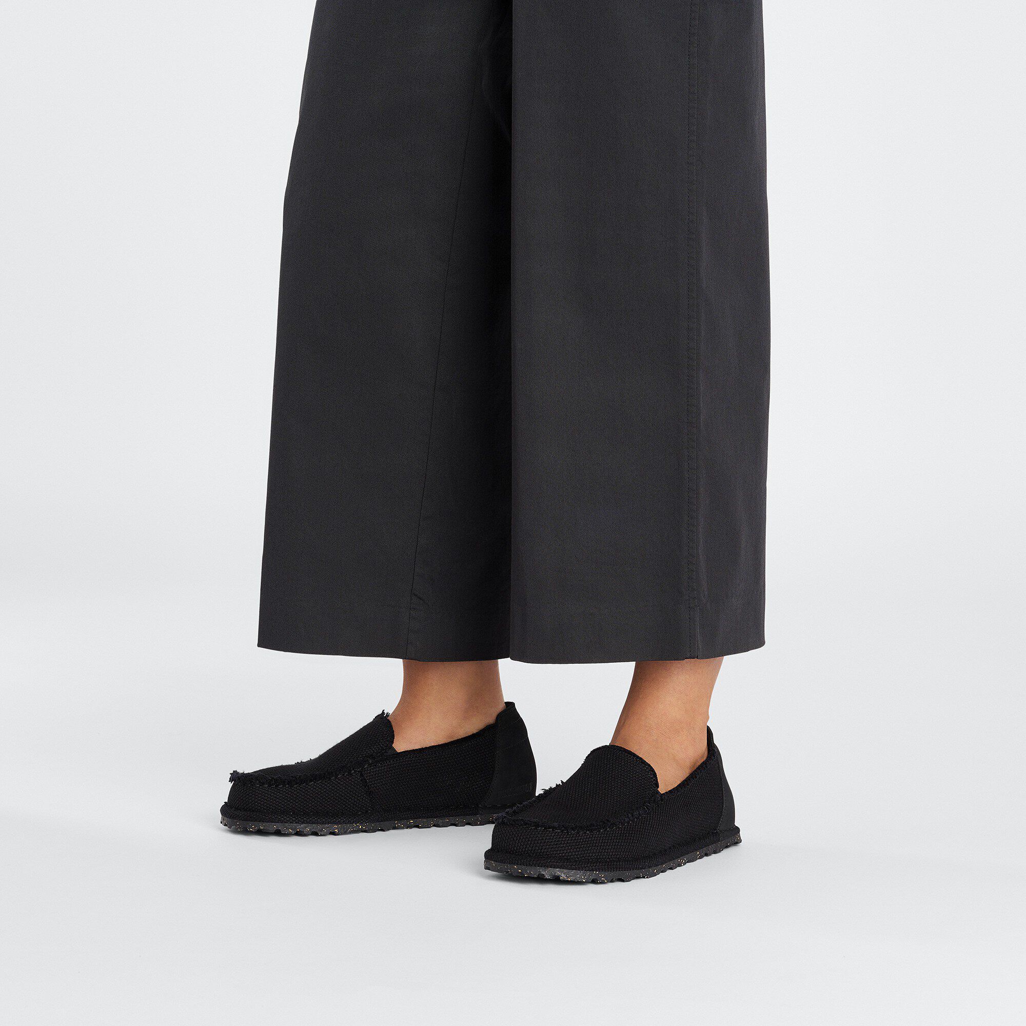 Utti Slip On Textile with a female model