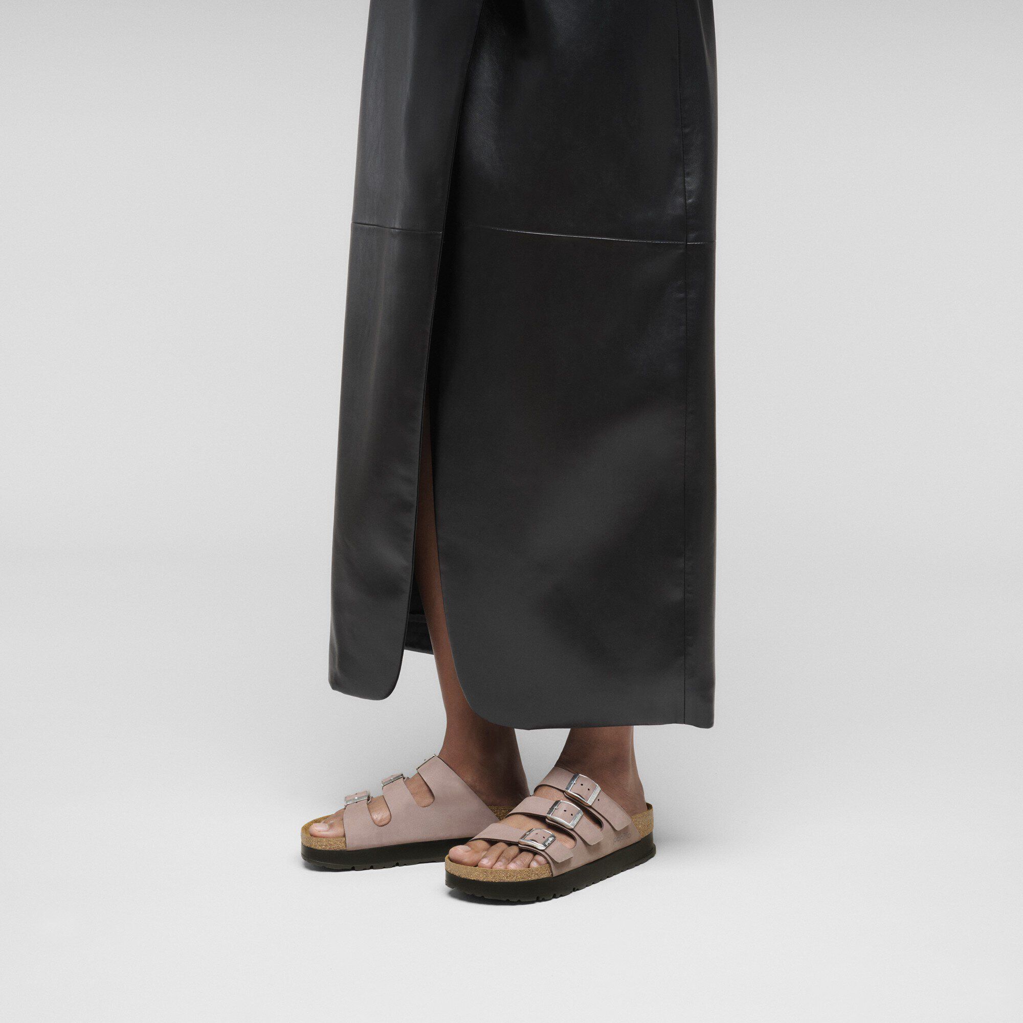 Florida Flex Platform Nubuk Leather with a female model