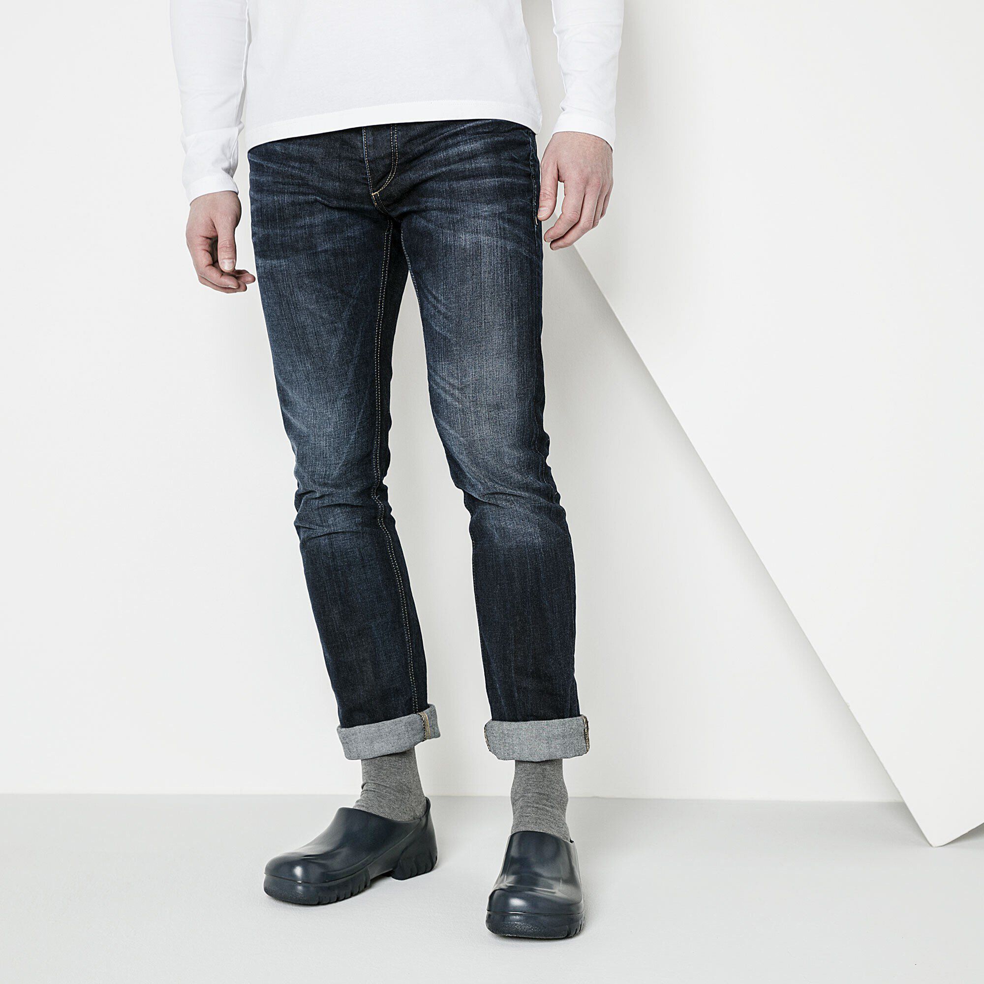 A640 Polyurethane Close-up with a male model