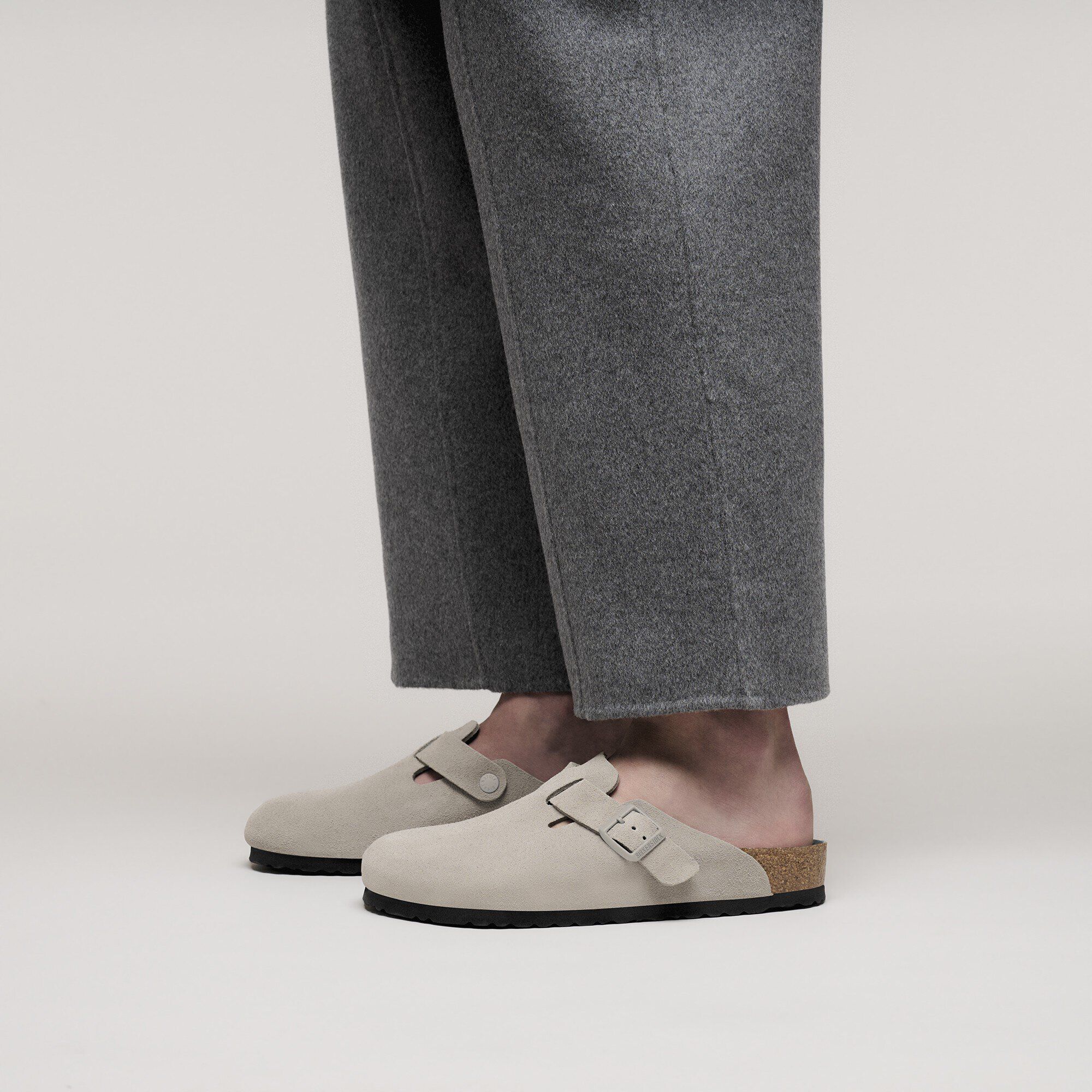 Boston BS Suede Leather with a male model