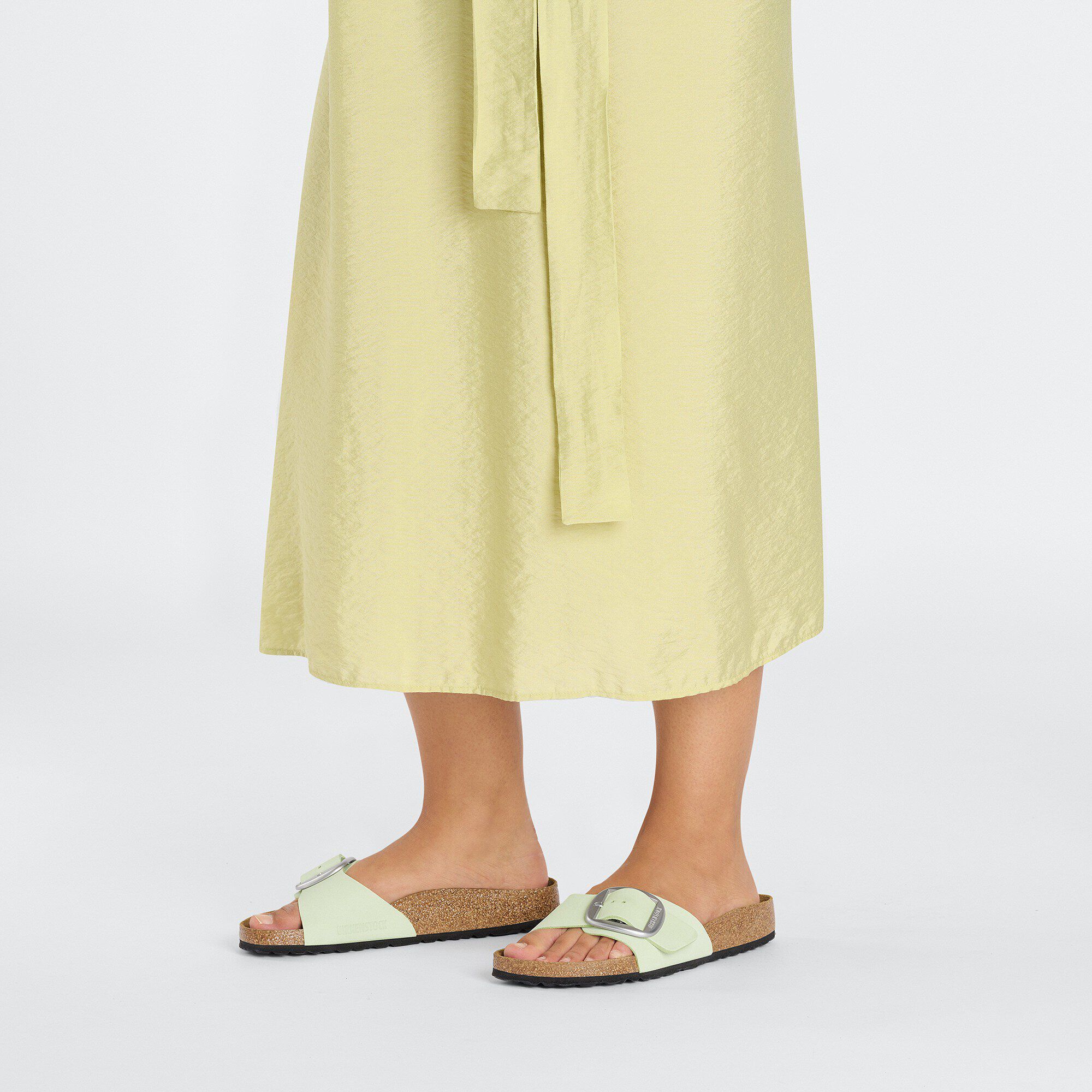 Madrid Big Buckle Nubuk Leather with a female model