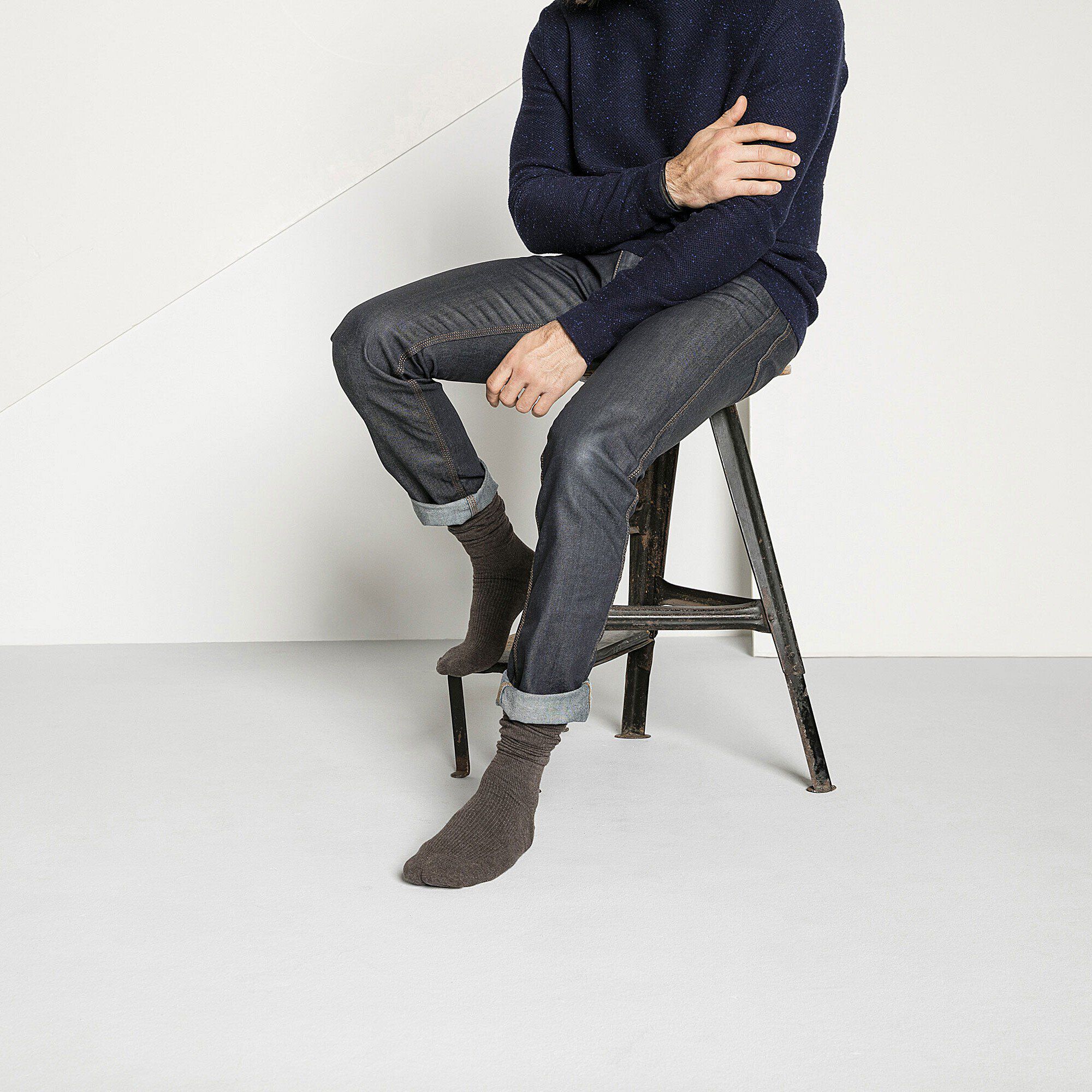 Support Sole Men / サポートソール コットン/ナイロン/ポリウレタン with a male model