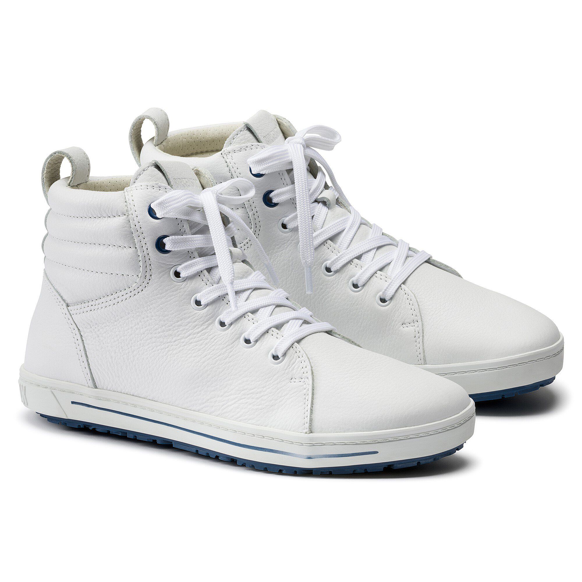 QO 700 Natural Leather - shown as a pair