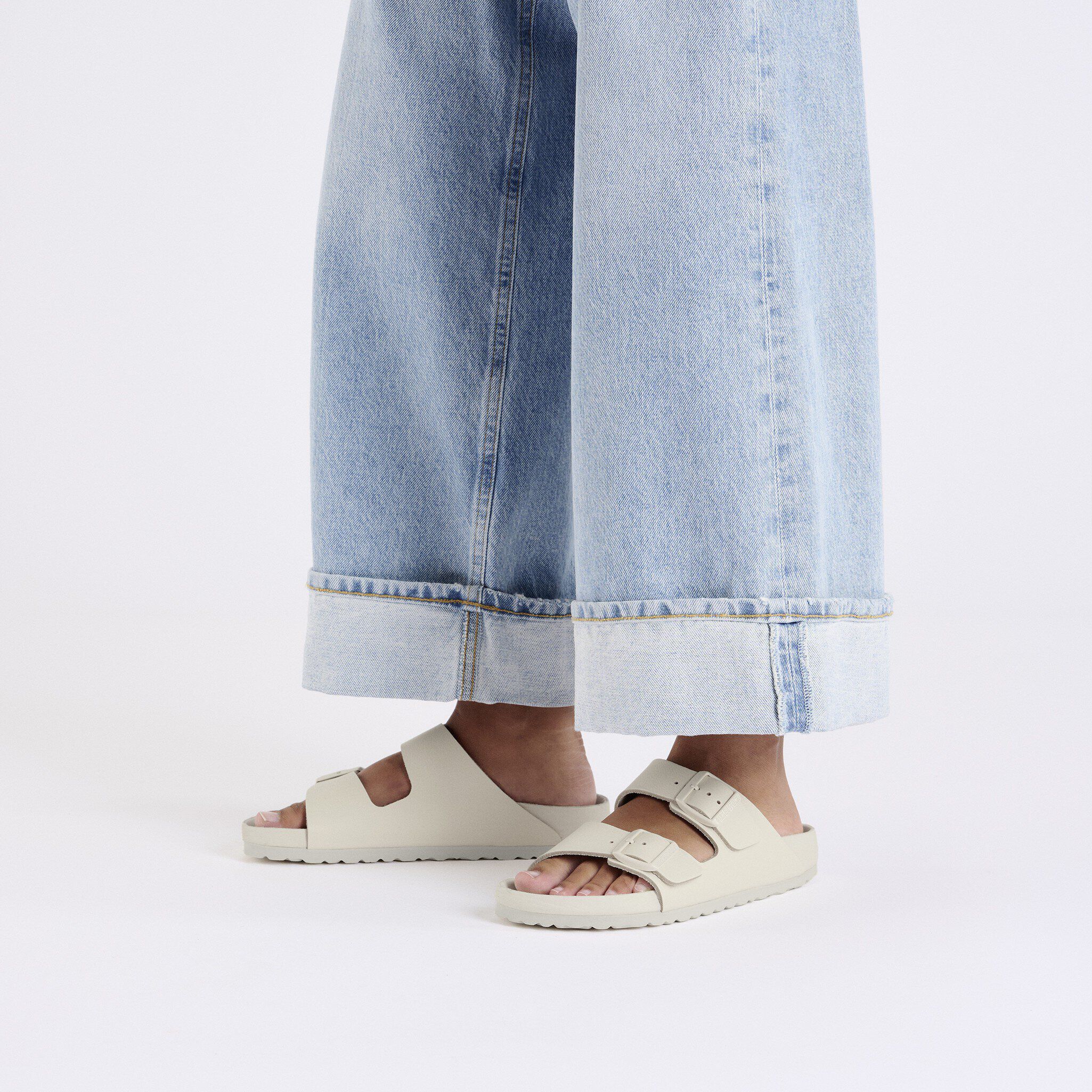 Arizona Natural Leather with a female model