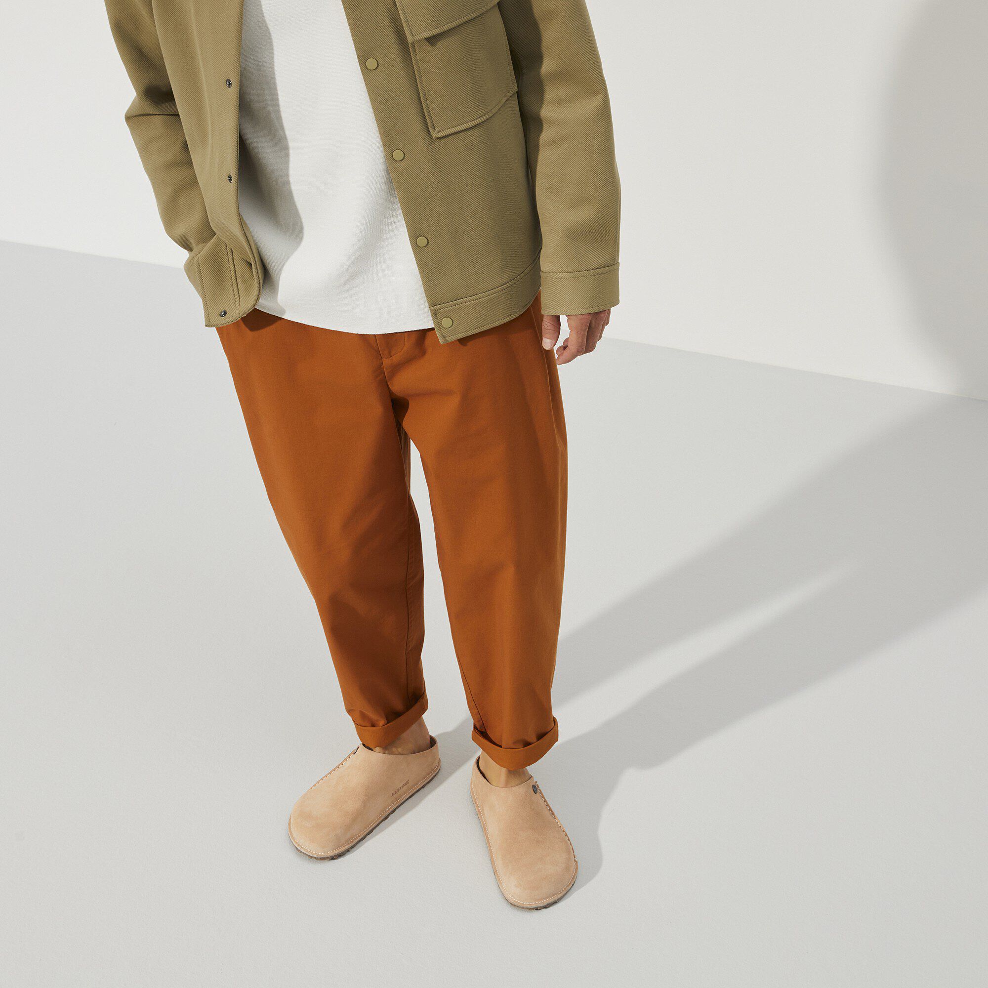 Zermatt Premium / ツェルマット プレミアム スエードレザー Close-up with a male model