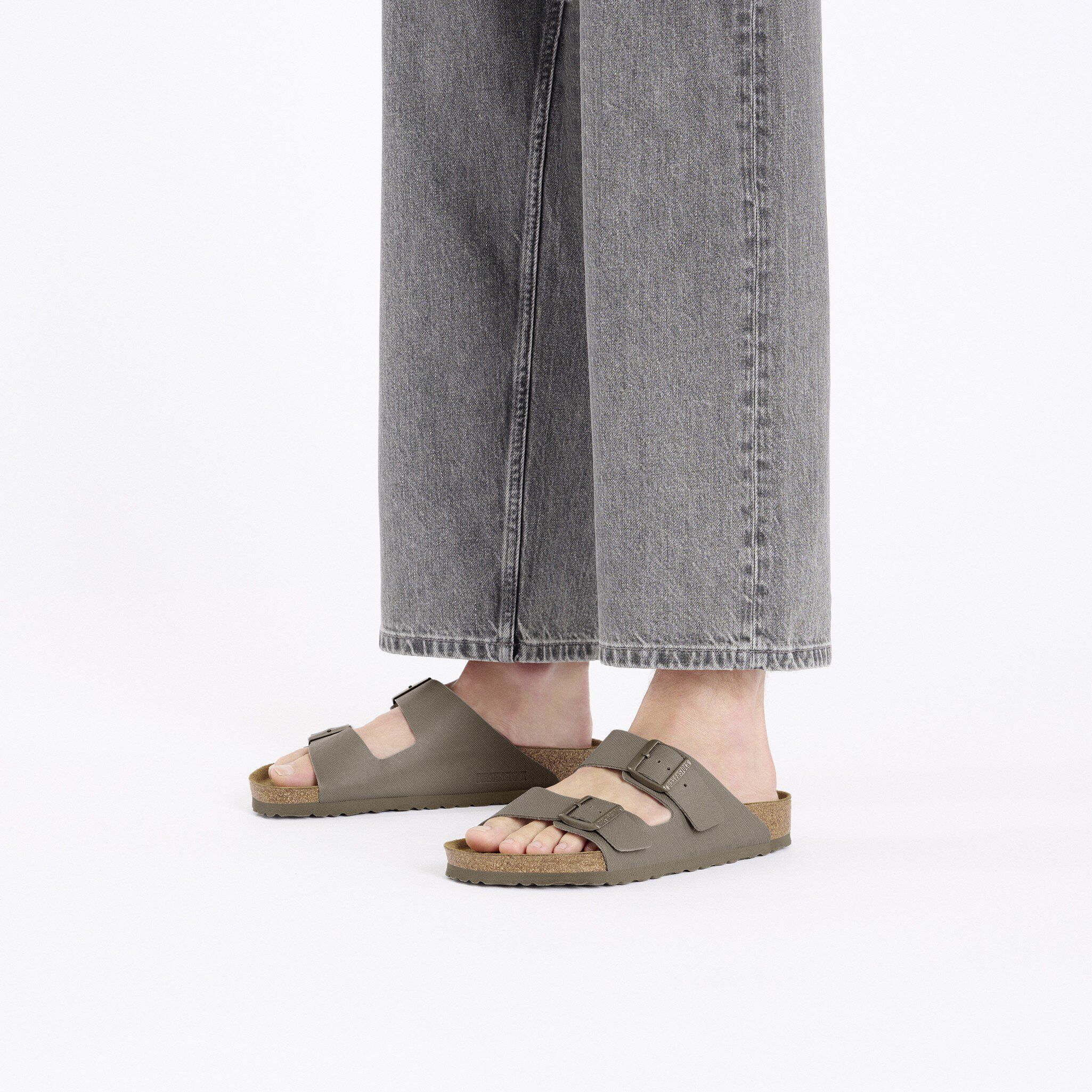 Arizona Birko-Flor with a male model