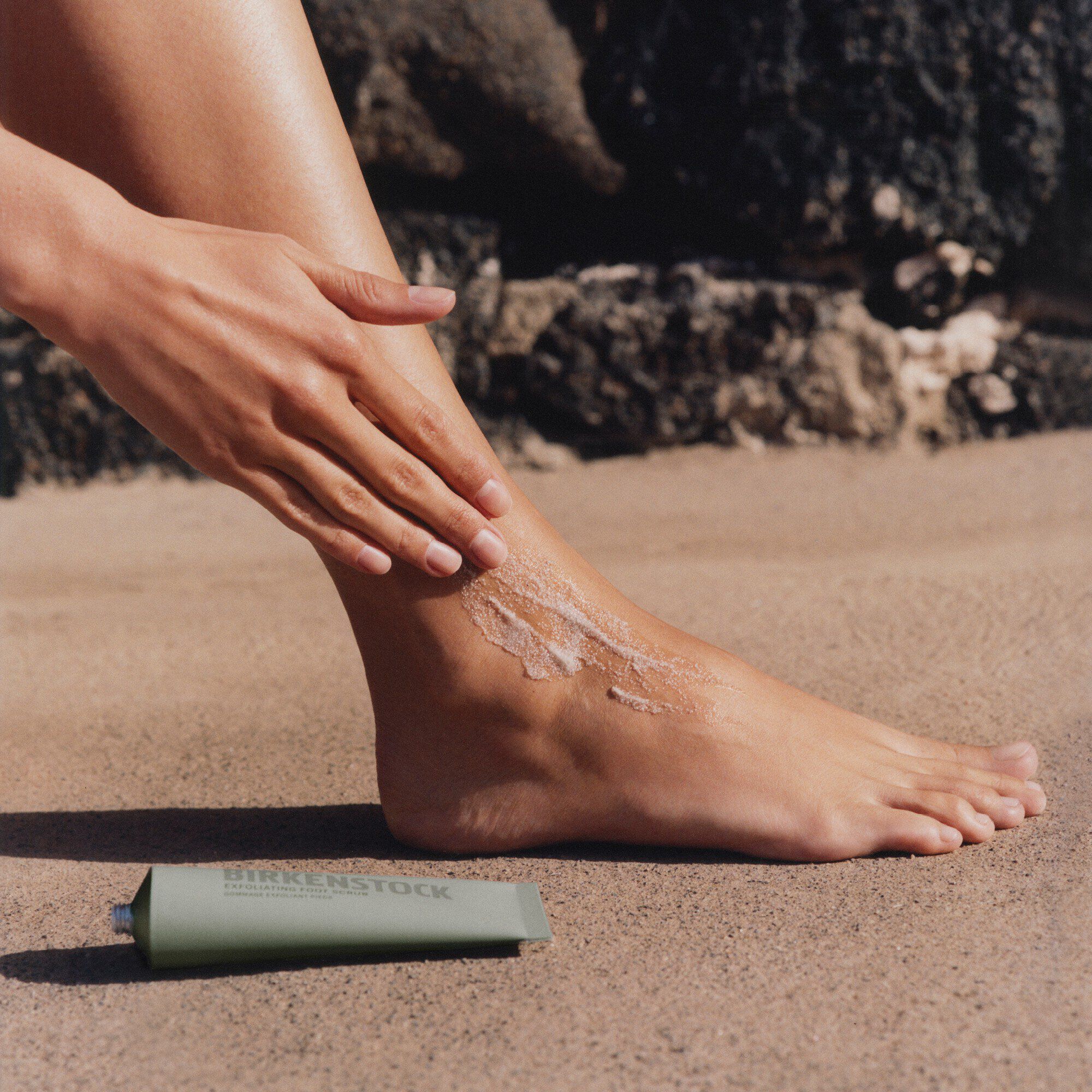 풋케어 에센셜 2종 - 소프트닝 리추얼 30 ml, showing benefits