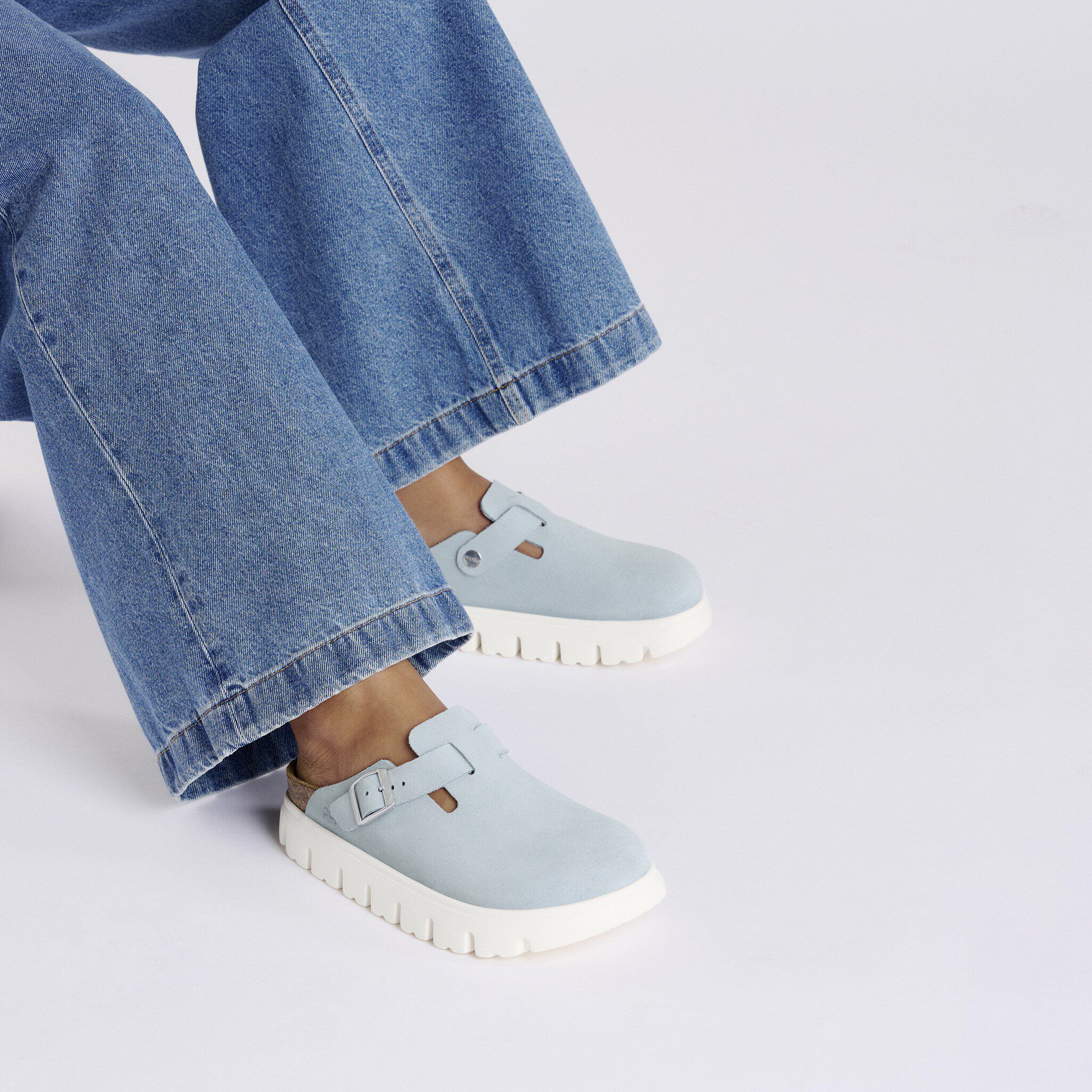 Boston Chunky Suede Leather with a female model