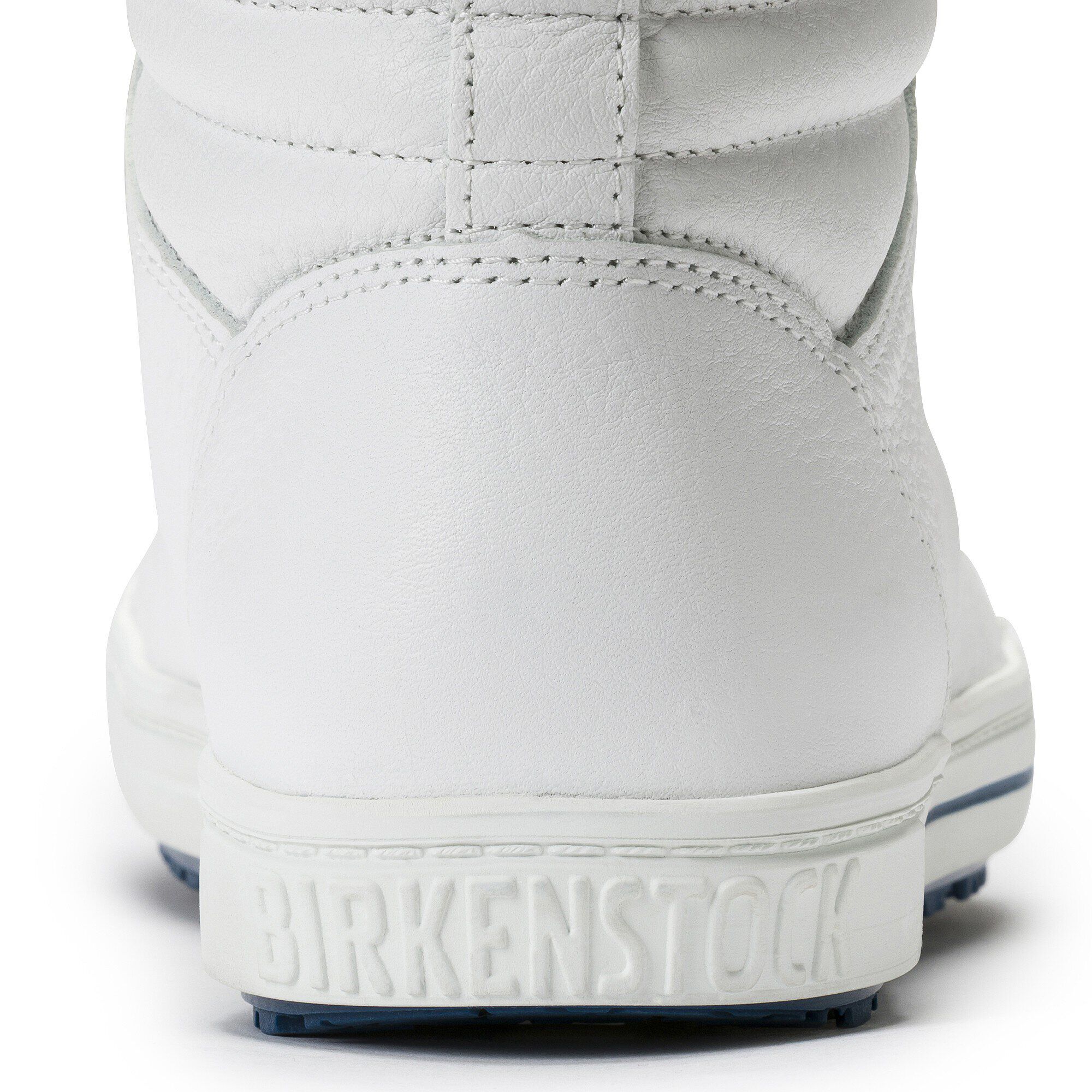 QO 700 Natural Leather Close-up view showing material detail