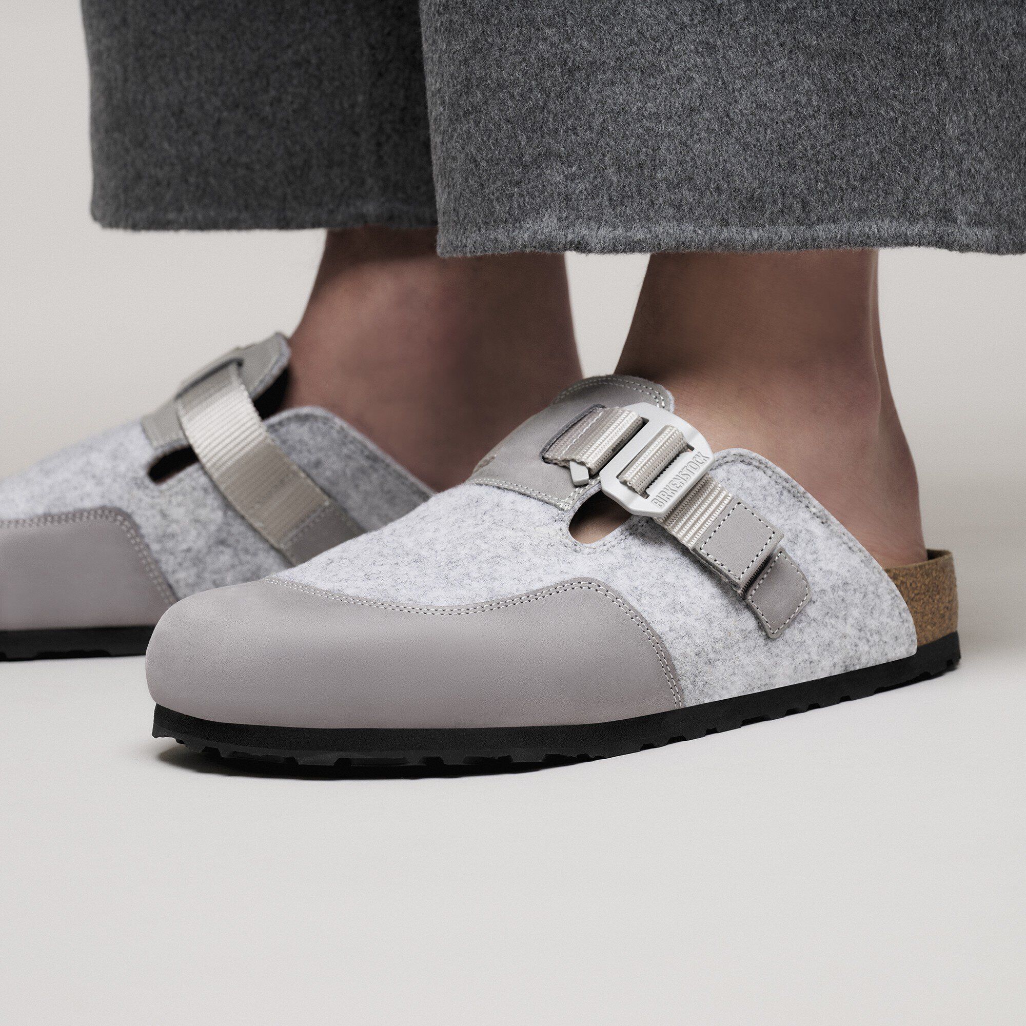 Boston Nova Felt Leather/Textile/Felt Close-up with a male model